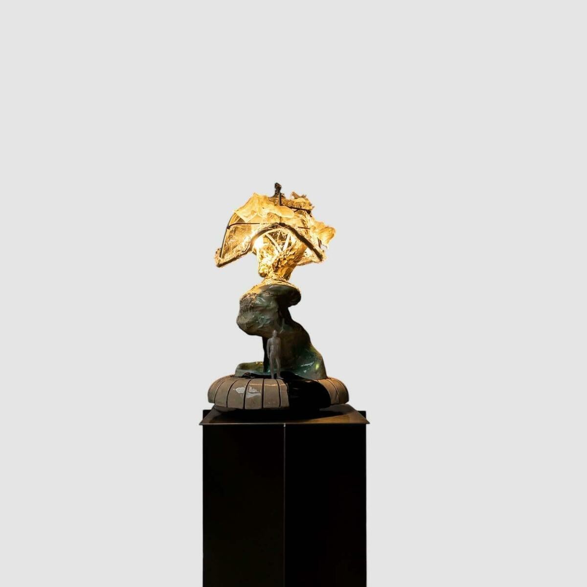 Cruising II (2023) by Leo Maher is a multi-dimensional work combining ceramic, glaze, copper oxide, concrete, steel, 3D-printed plastic, and a light fixture. The piece delves into the history and social dynamics of “cruising,” referring to covert