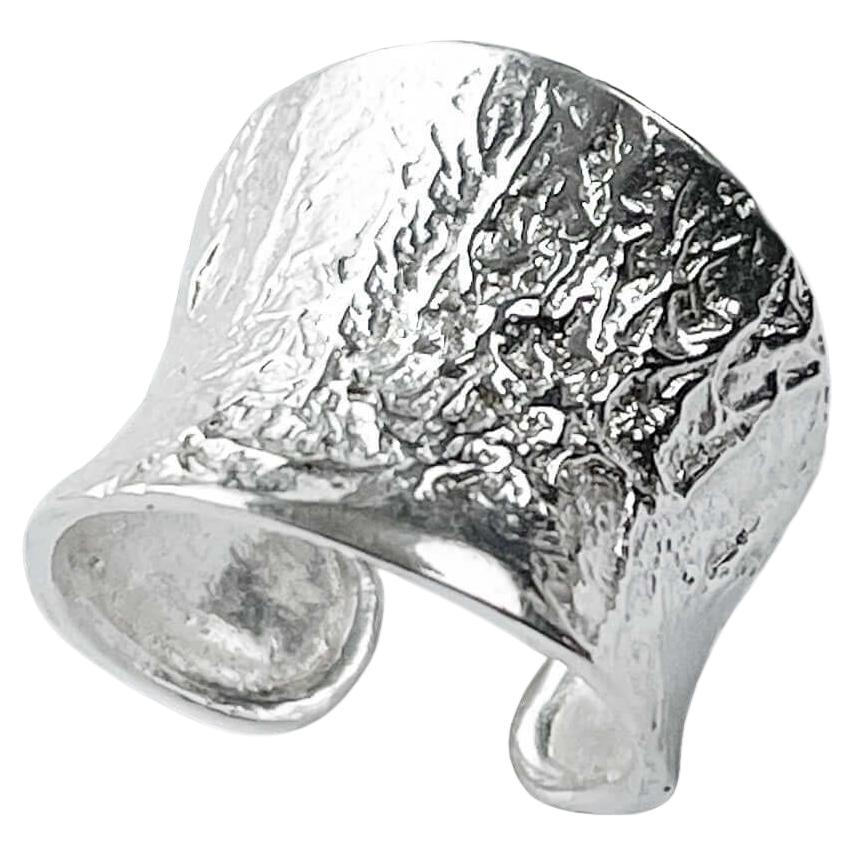 Crumpled Plate Sculpted Ring in Rhodium Plated 925 Sterling Silver by O Sh For Sale