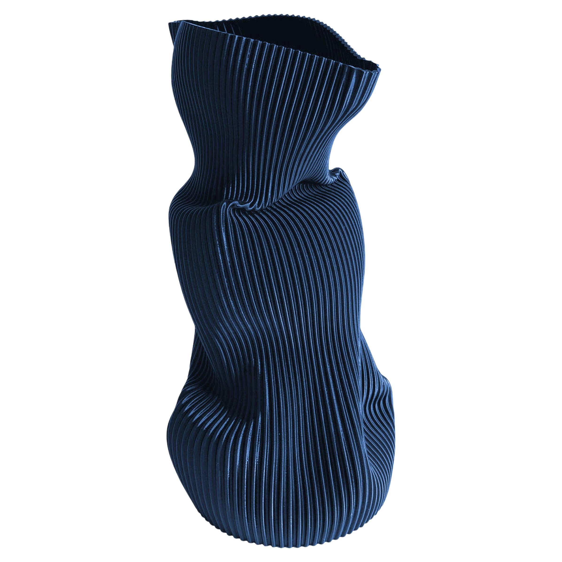 Crumpled Vase in Dark Blue 3D-Printed Plant-Based Plastic Large en venta