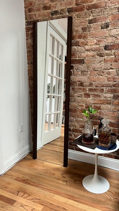 Miroir Crura grand format minimaliste sur pied