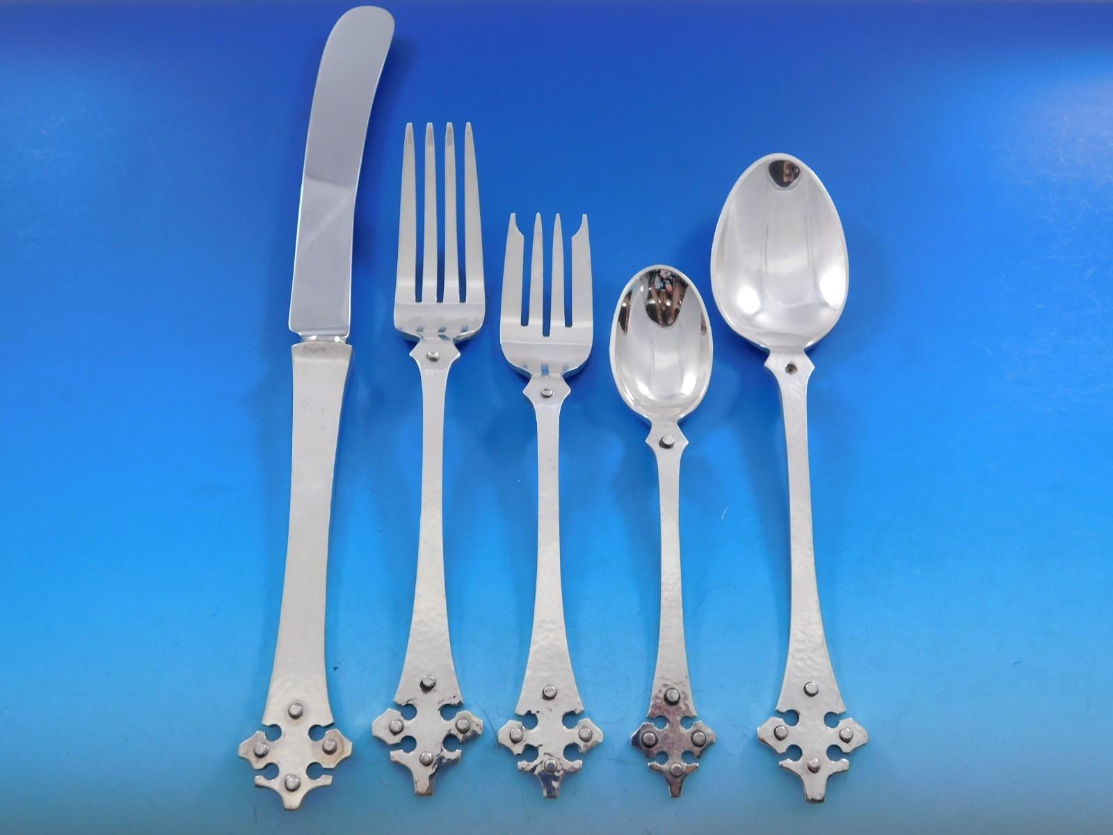 Juego de 12 cubiertos de plata de ley Crusader by Old Newbury Crafters 81 piezas Tamaño XL en venta 1