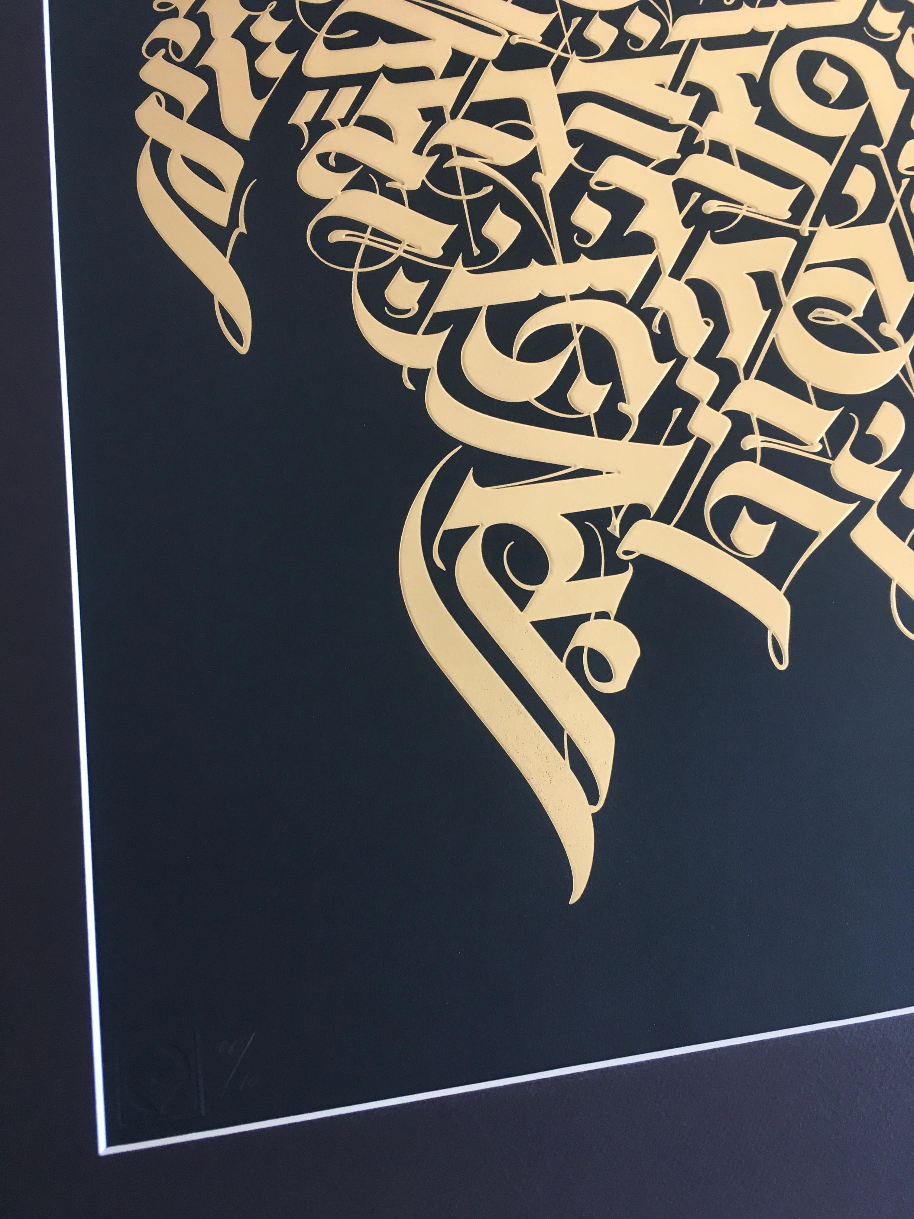 Geprägte Goldfolien-Stempel „Ahimsa Black“ in limitierter Auflage (Streetart), Print, von Cryptik