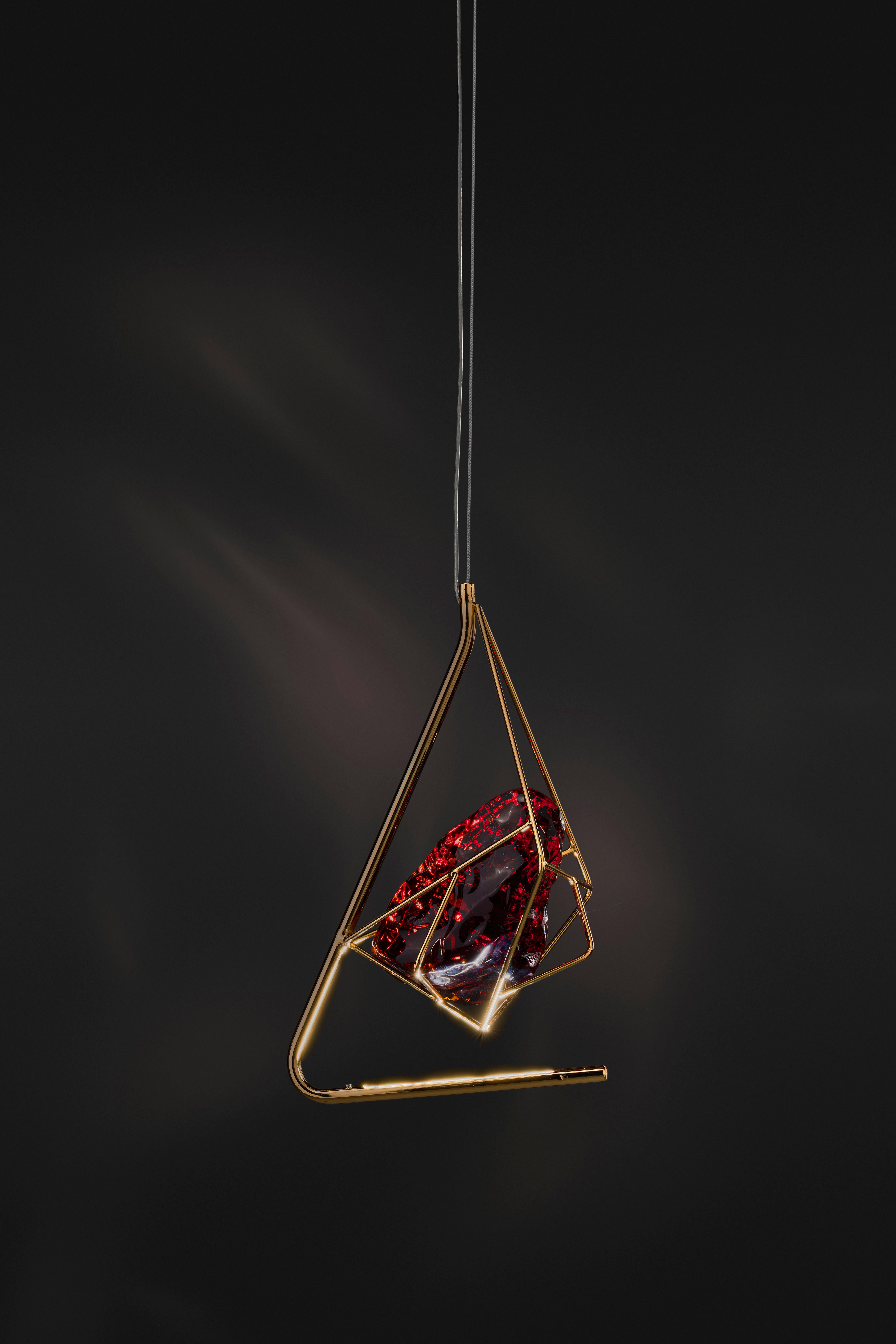 Lampada a sospensione Cryrock di Euroluce Lampadari
Dimensioni: P 15 x L 17 x H 26 cm.
Materiali: Metallo e vetro.

Disponibile in diversi colori. I prezzi possono variare. Tutte le nostre lampade possono essere cablate a seconda del Paese. Se viene