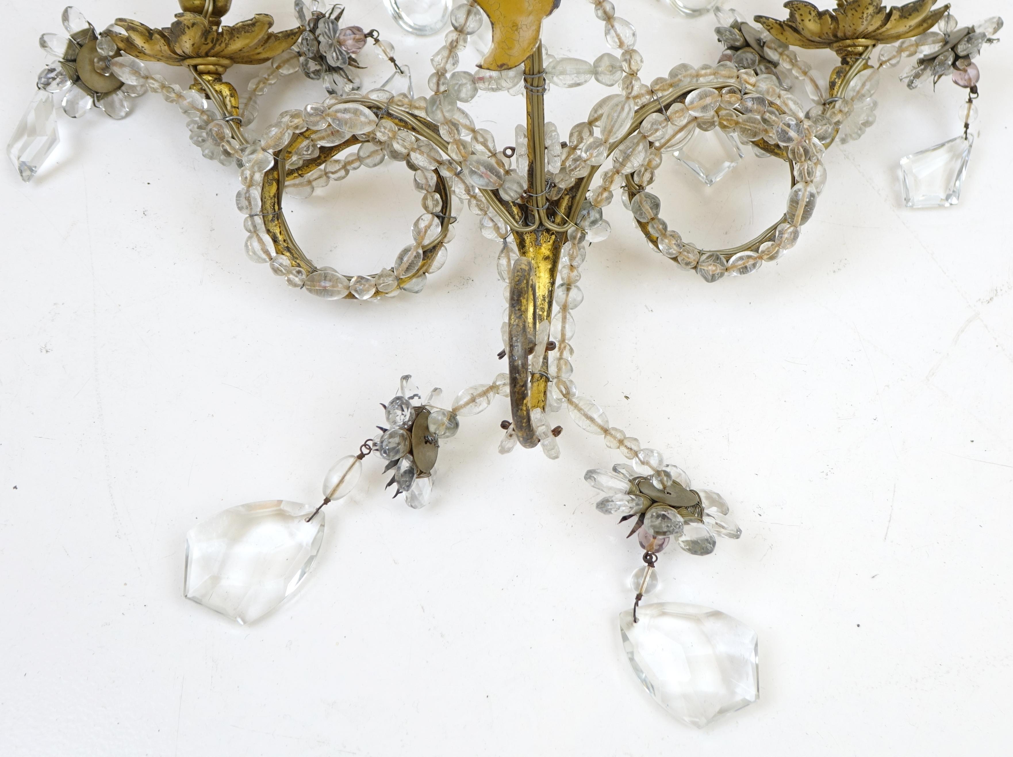 Crystal 3-Light Wall Lamp on a Golden Frame, Genoa 18th Century For Sale 13
