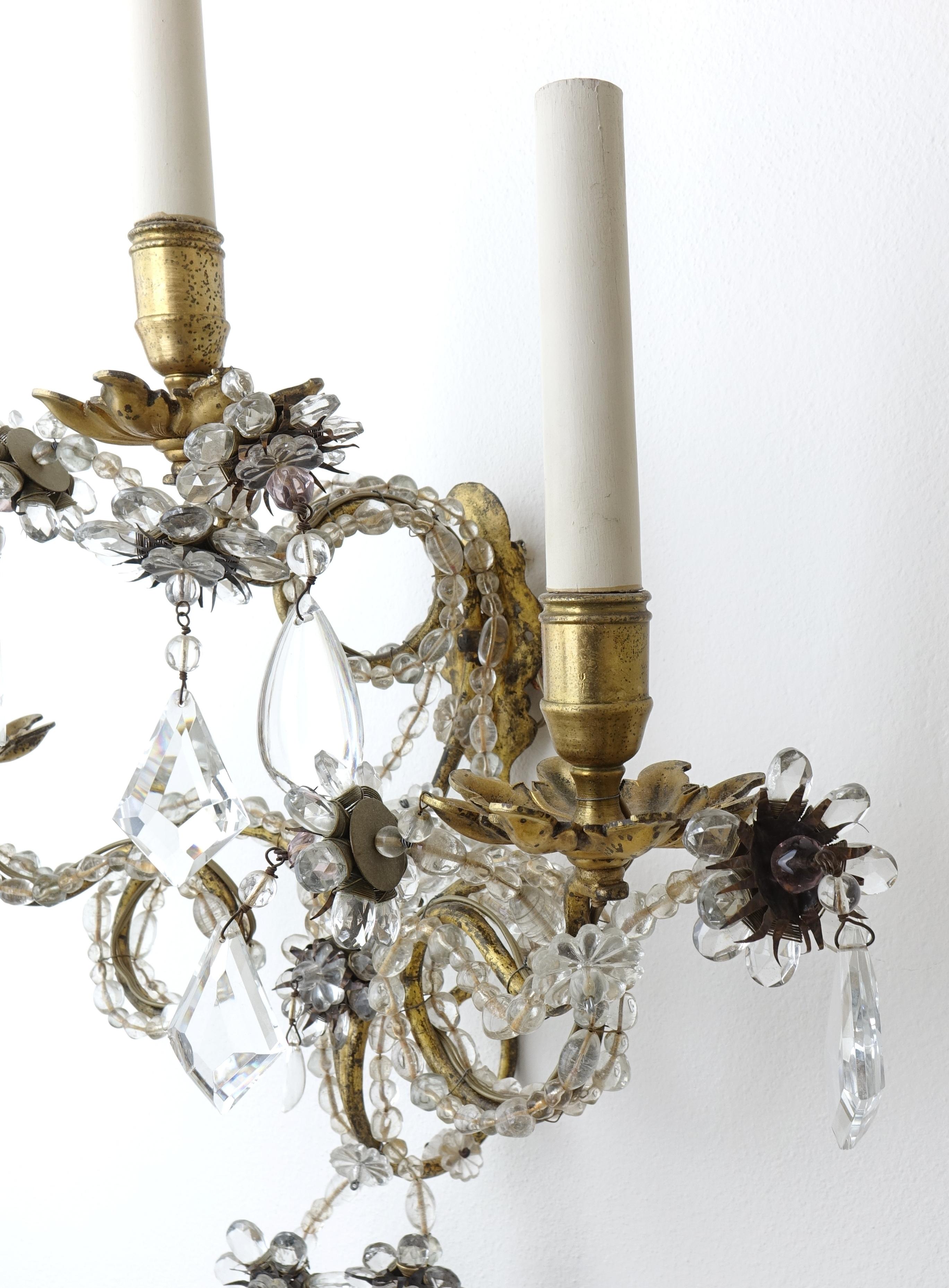 18th Century and Earlier Crystal 3-Light Wall Lamp on a Golden Frame, Genoa 18th Century For Sale