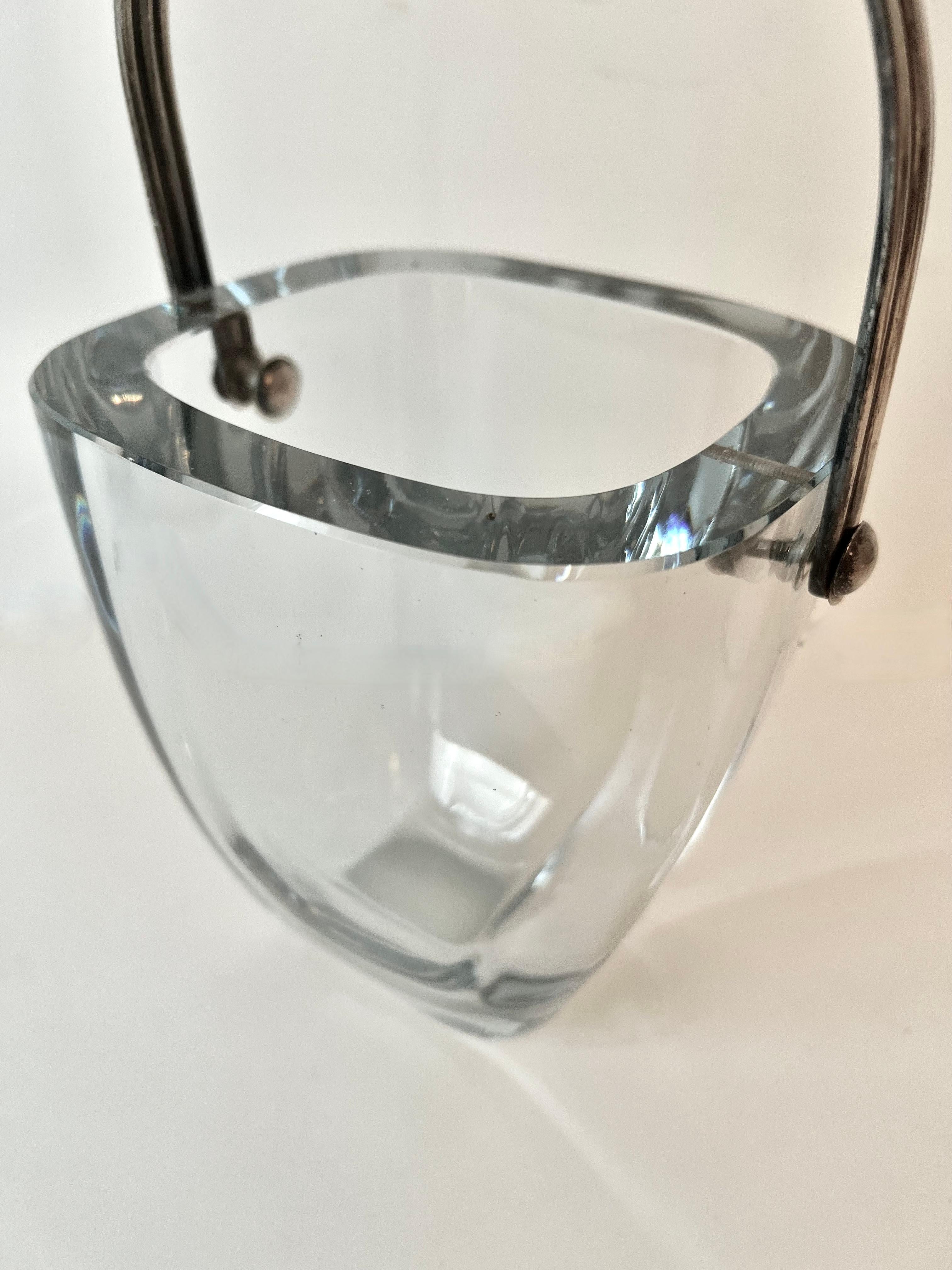 Hand-Crafted Tiffany & Co. Crystal and Art Deco Signed Ice Bucket with Sterling Silver Handle For Sale