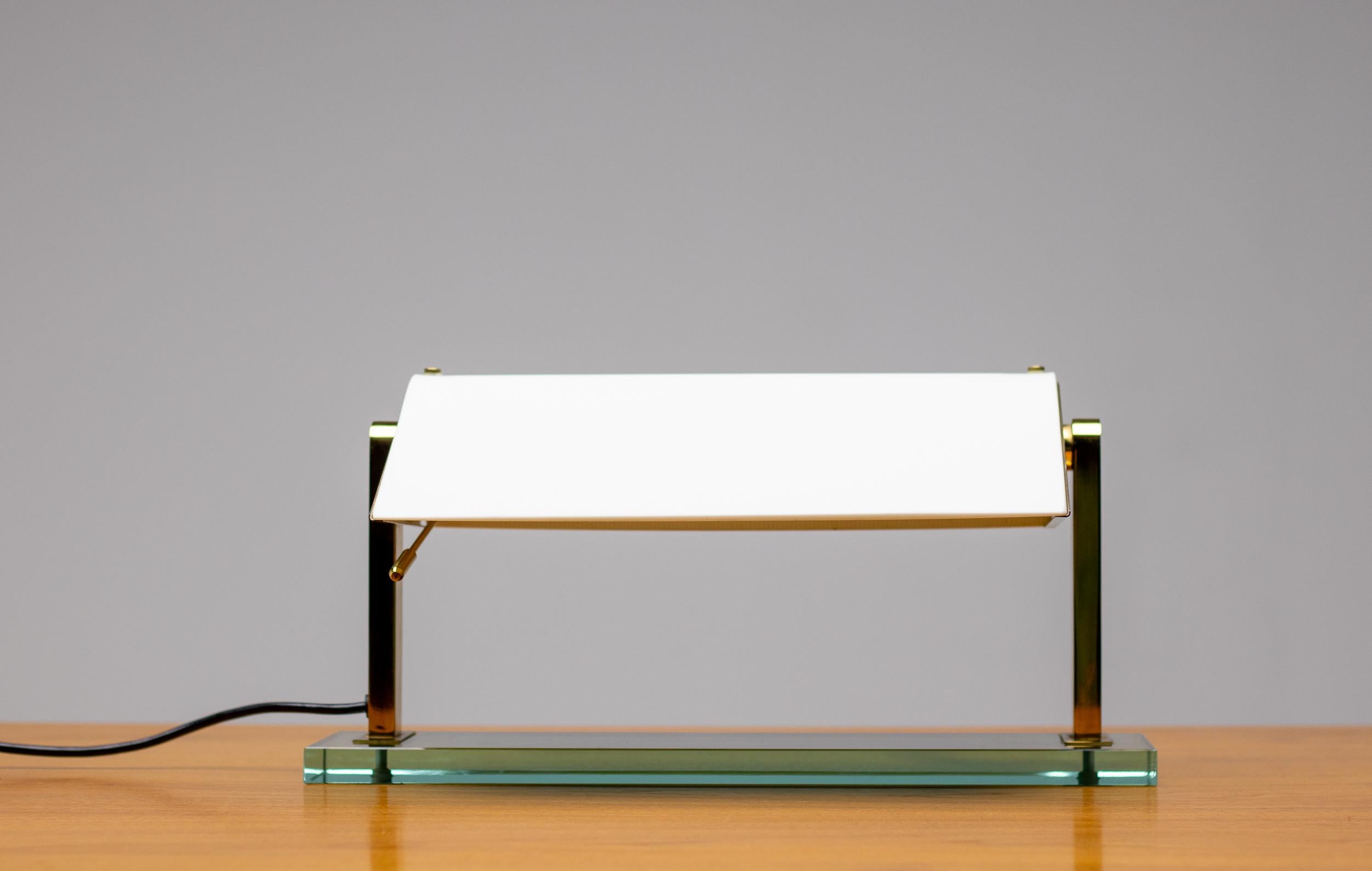 Schreibtischlampe aus Kristall und Messing 0836 von Pietro Chiesa für Fontana Arte im Angebot 5