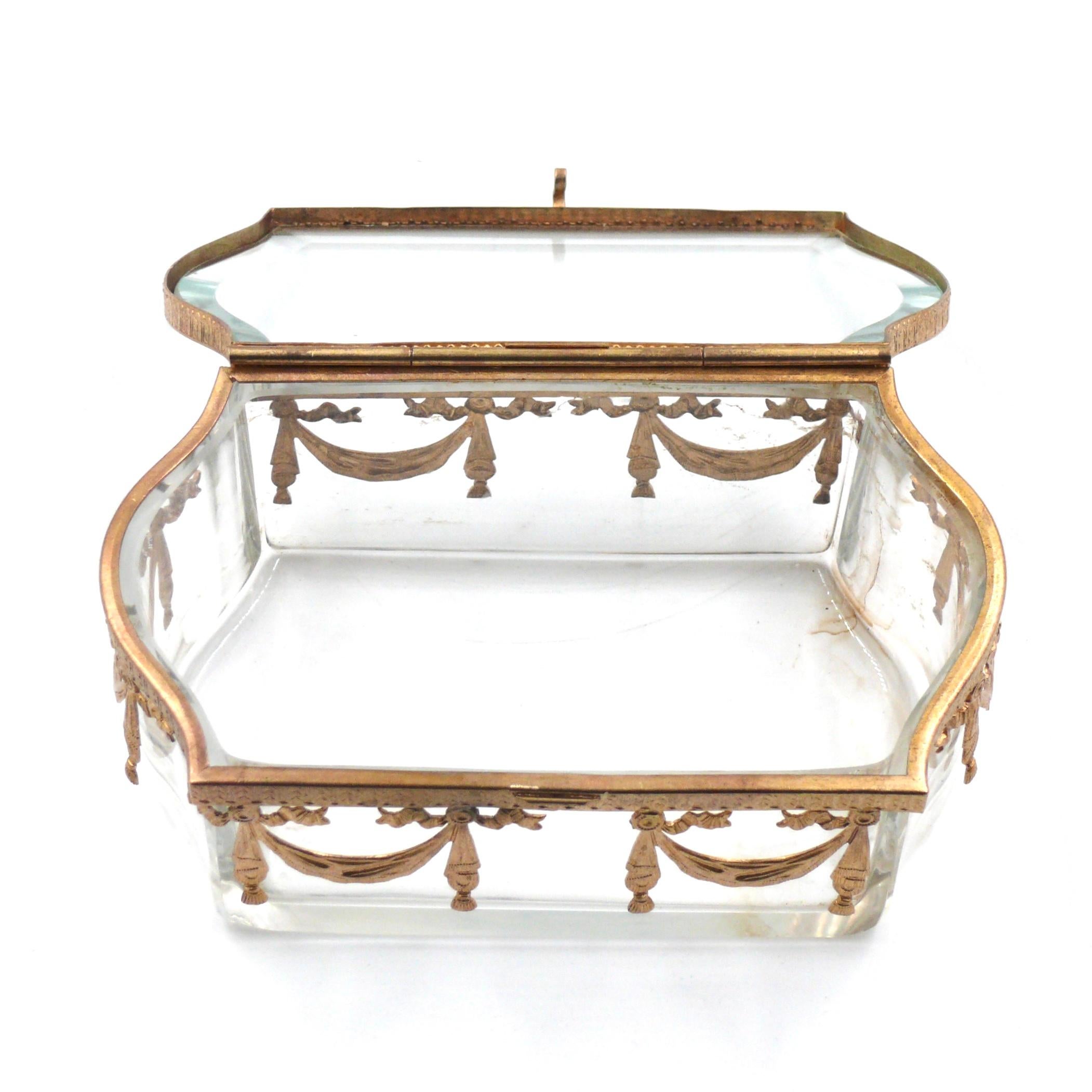 Early 20th Century Crystal and bronze chest For Sale