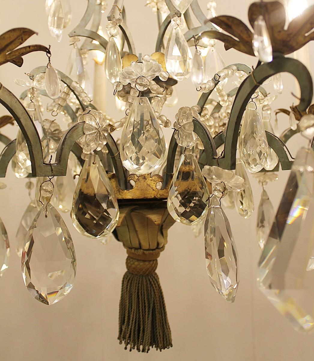 Crystal and Bronze Eight-Light Chandelier, 19th Century In Fair Condition In Brussels, BE