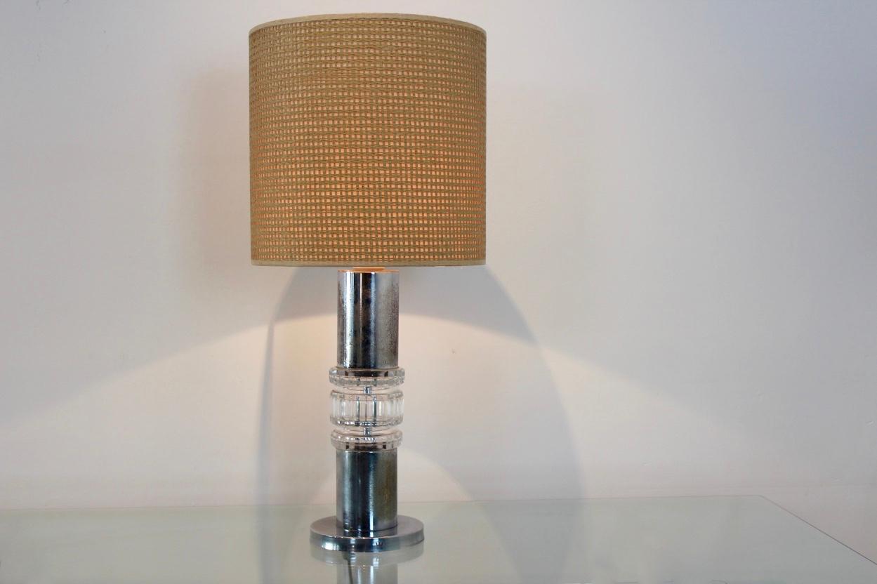 20ième siècle Lampe de bureau en cristal et chrome de Kosta Boda en vente