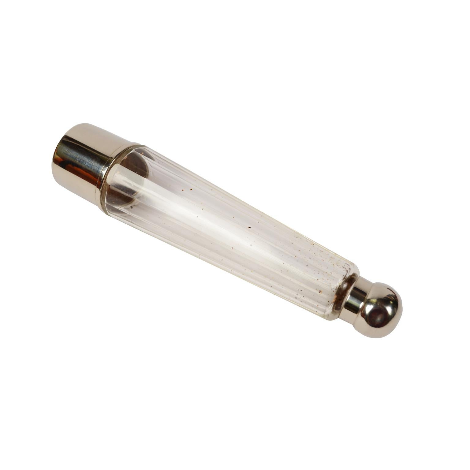 Pelle Bicchiere in cristallo e metallo cromato, primi anni del 1900, con custodia in pelle in vendita