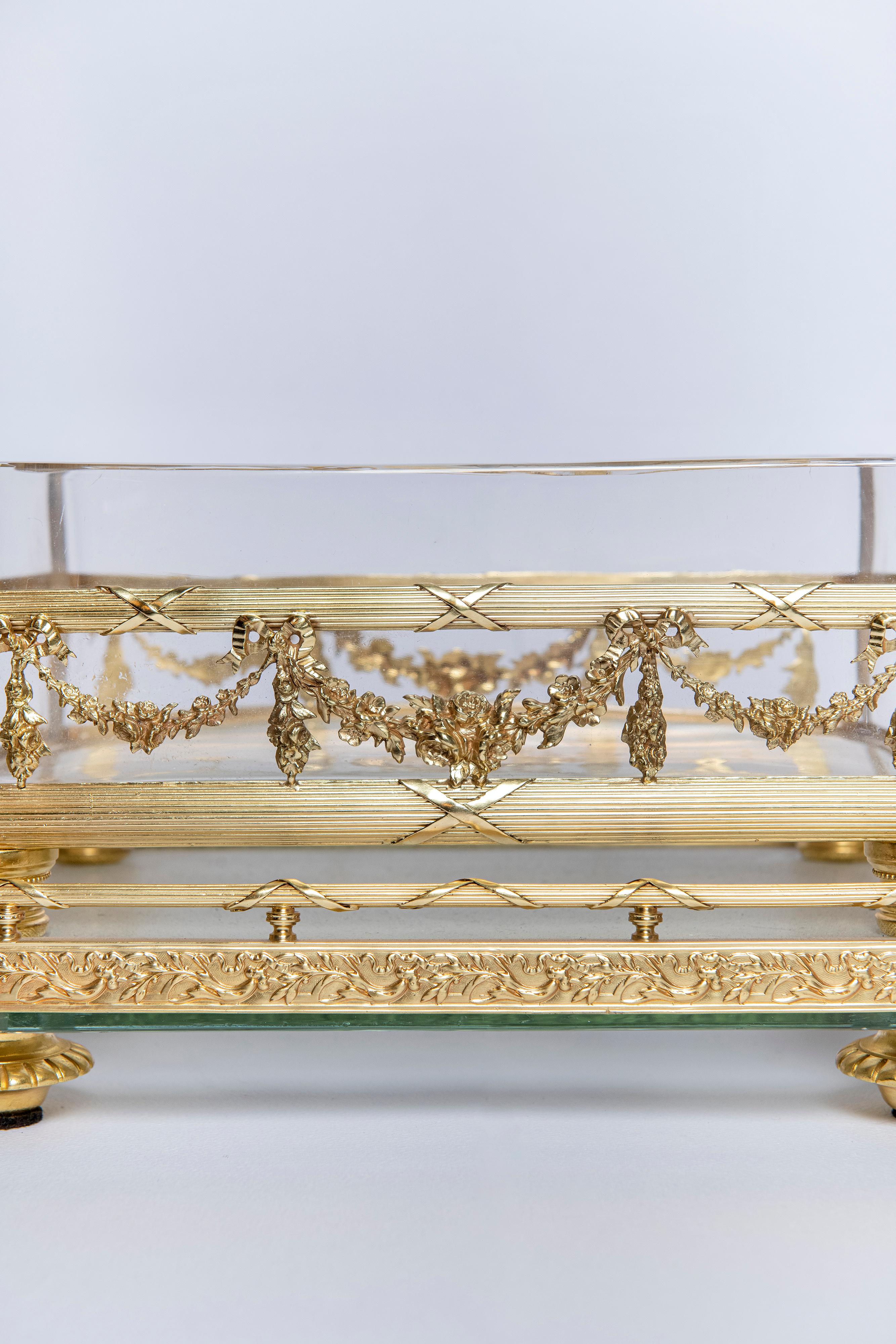 Jardinière en cristal et bronze doré. France, fin du XIXe siècle.