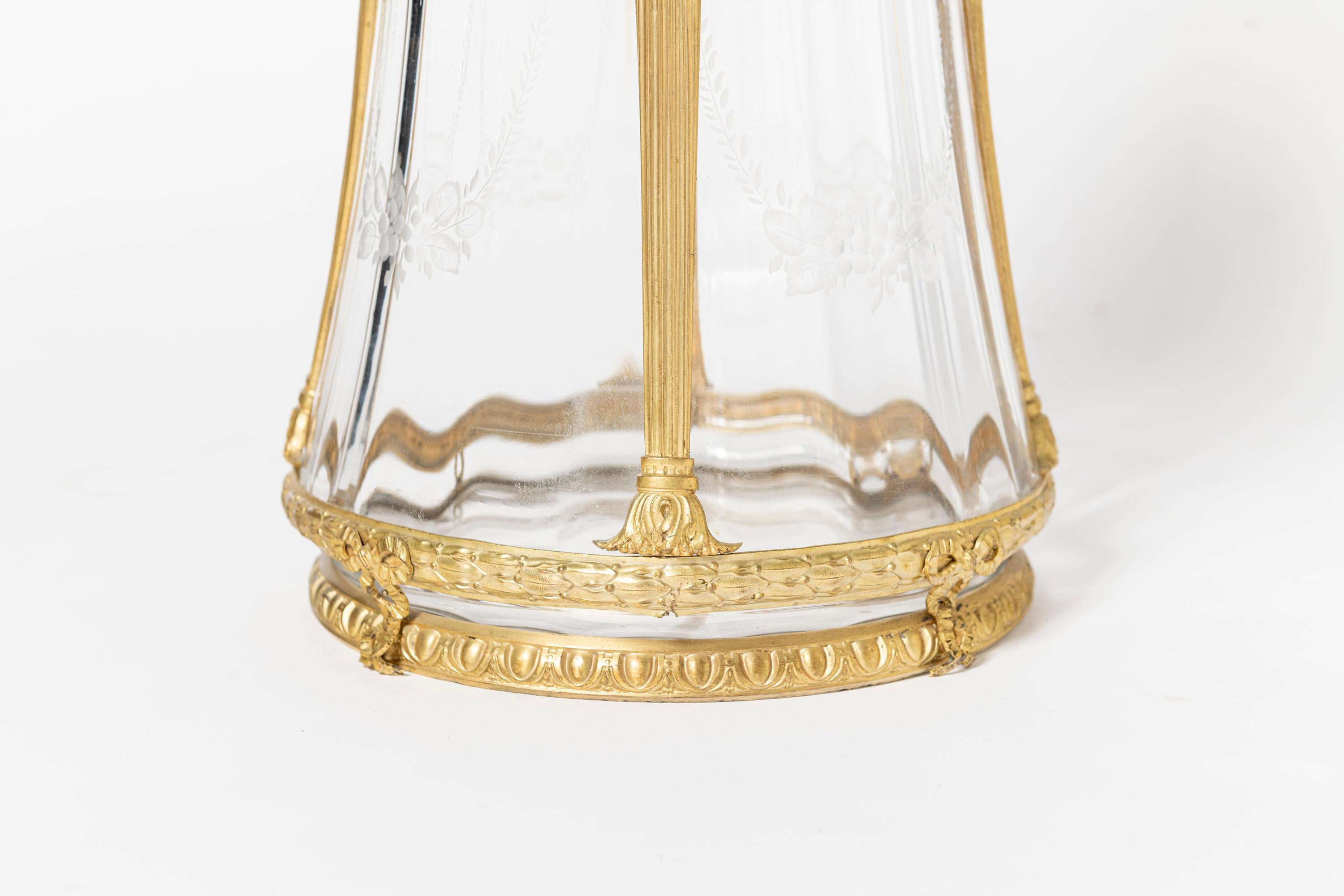 Dorato Vaso in cristallo e bronzo dorato. Francia, inizio del XX secolo. in vendita