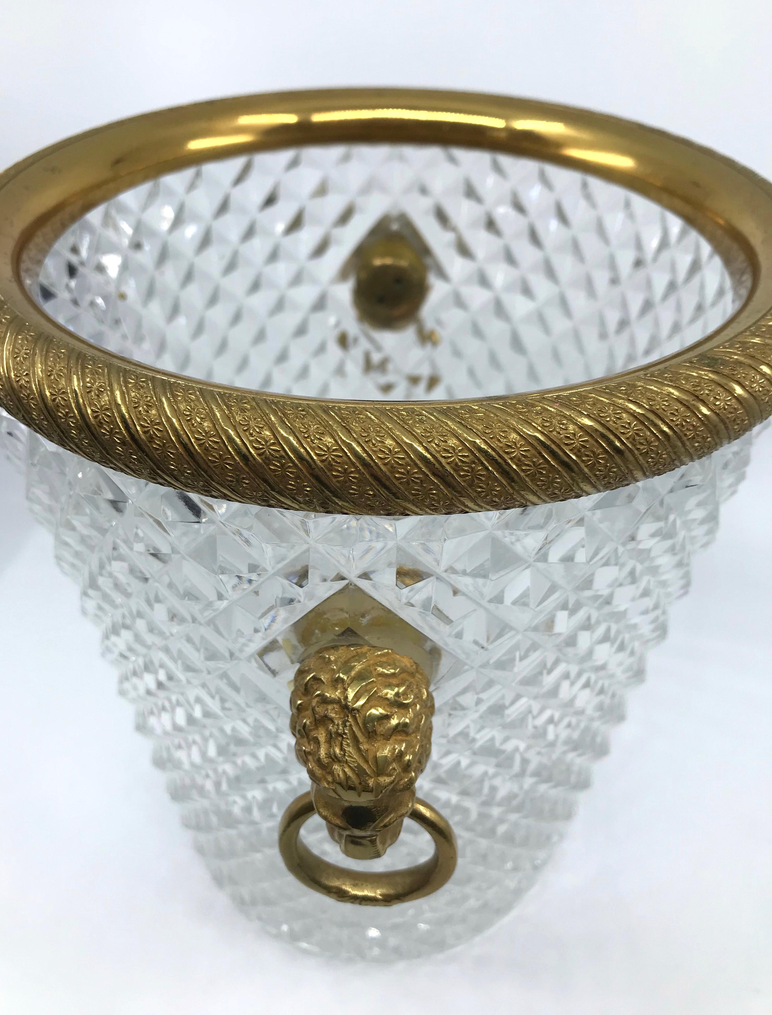 Crystal and Ormolu Lion Head Ring-Handle Champagne Ice Bucket In Good Condition For Sale In New York, NY