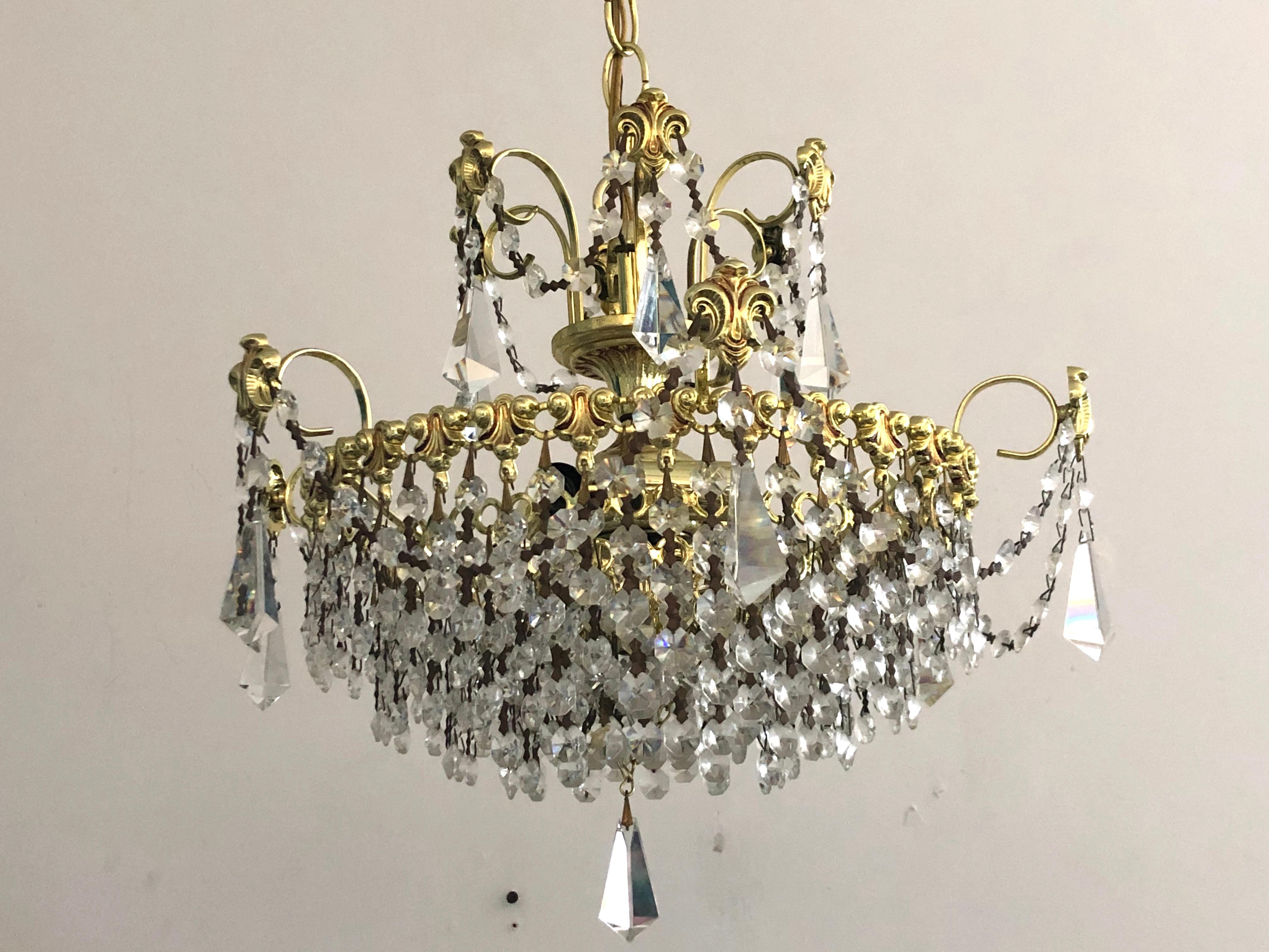 Vintage 1960s chandelier Hollywood Regency Style in Crystal, Black Faceted 