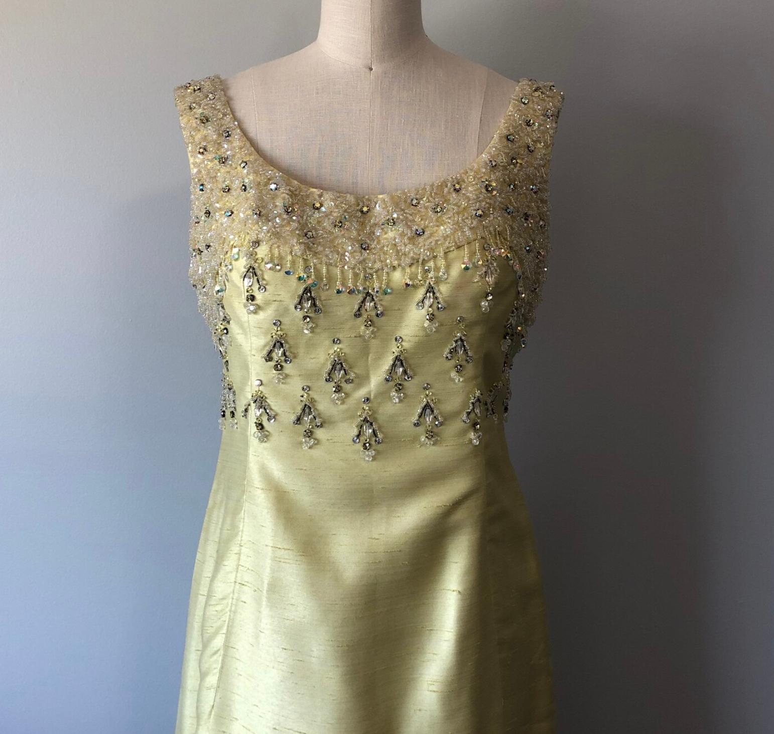 Crystal and Silk Dupioni 60s Gown In Good Condition In San Francisco, CA