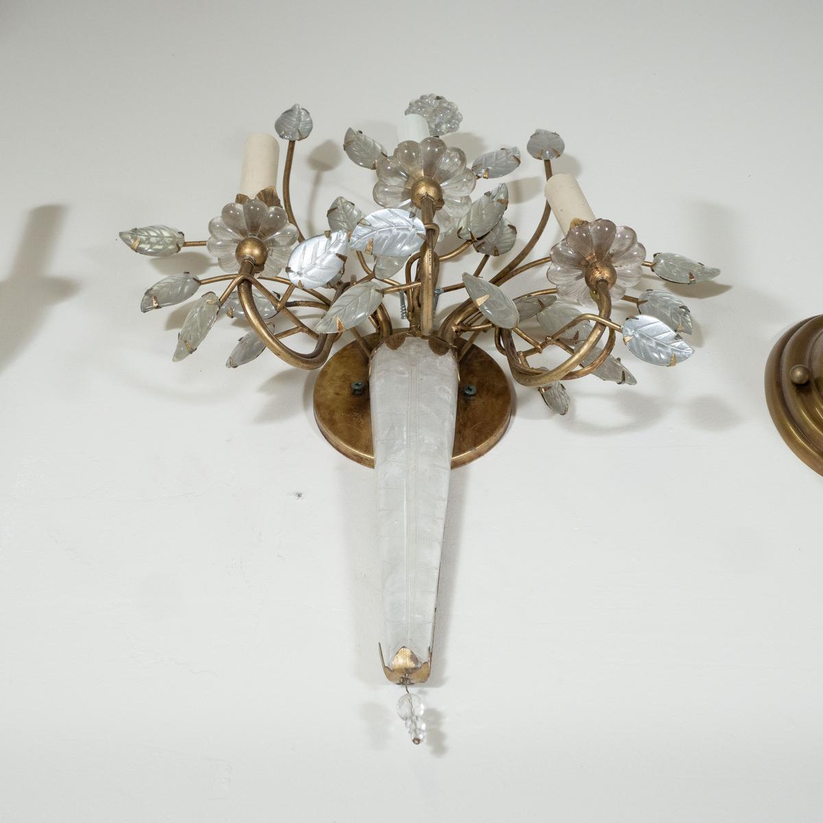 French Crystal and Silver Leaf Foliate Motif Sconce For Sale