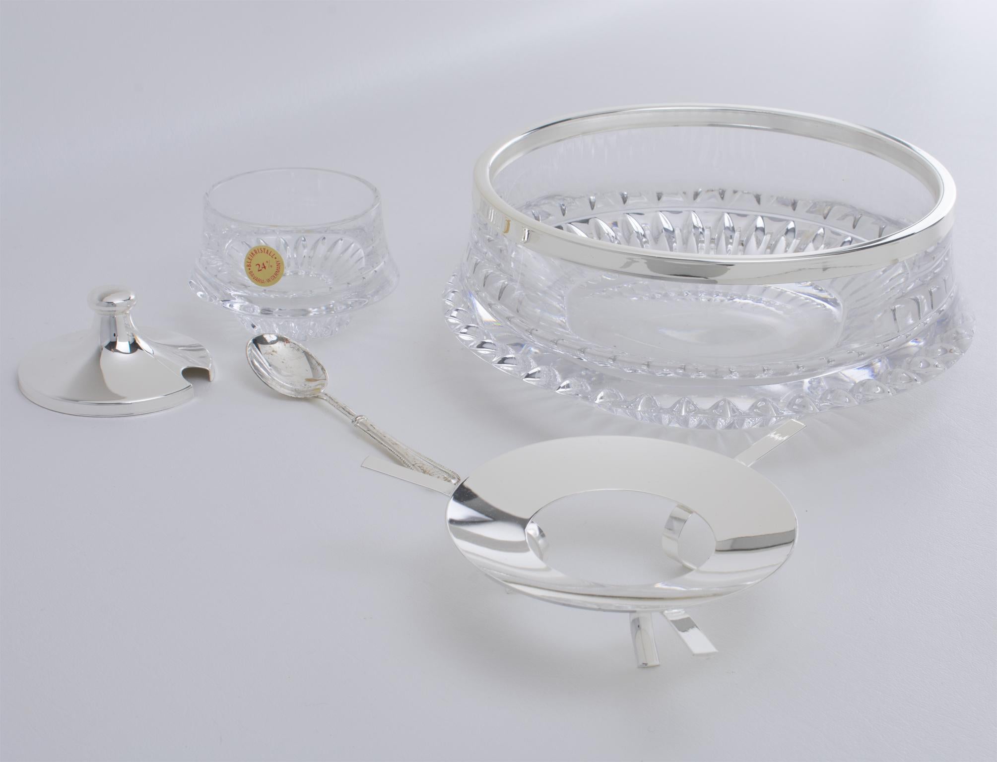 Servidor enfriador de platos de cristal y plato de plata para caviar, hacia 1960 mediados del siglo XX