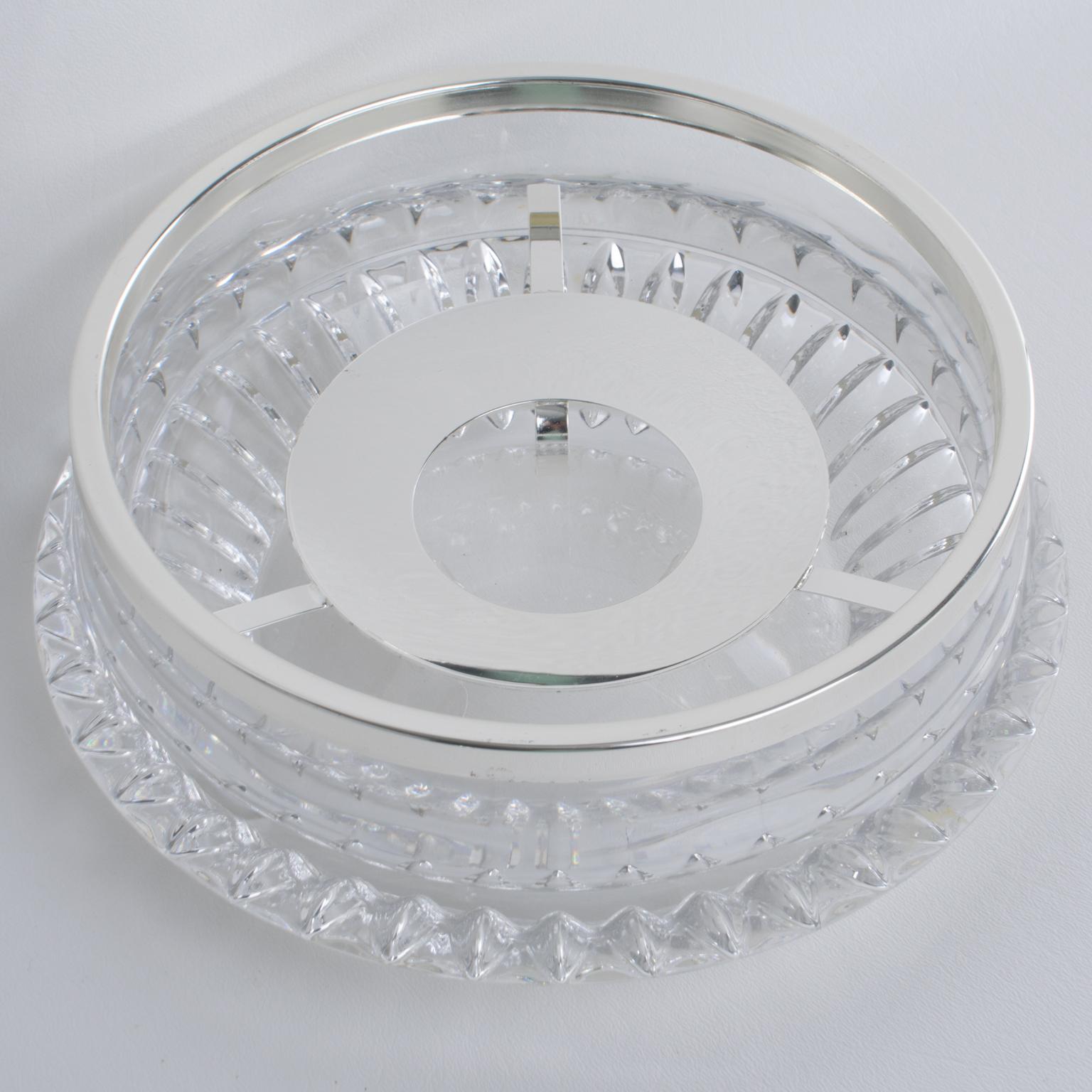 Servidor enfriador de platos de cristal y plato de plata para caviar, hacia 1960 2