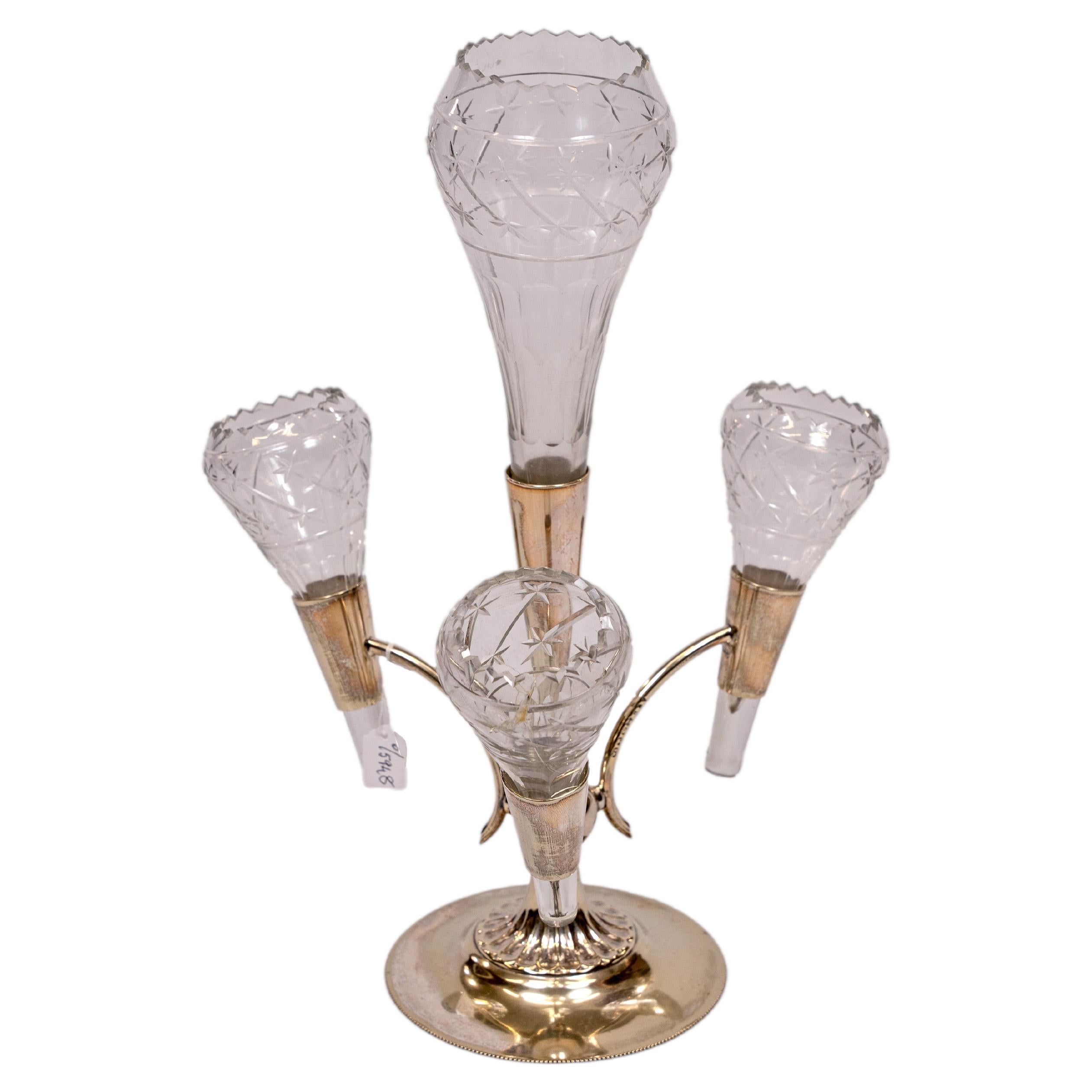 Epergne victorienne en cristal et métal argenté