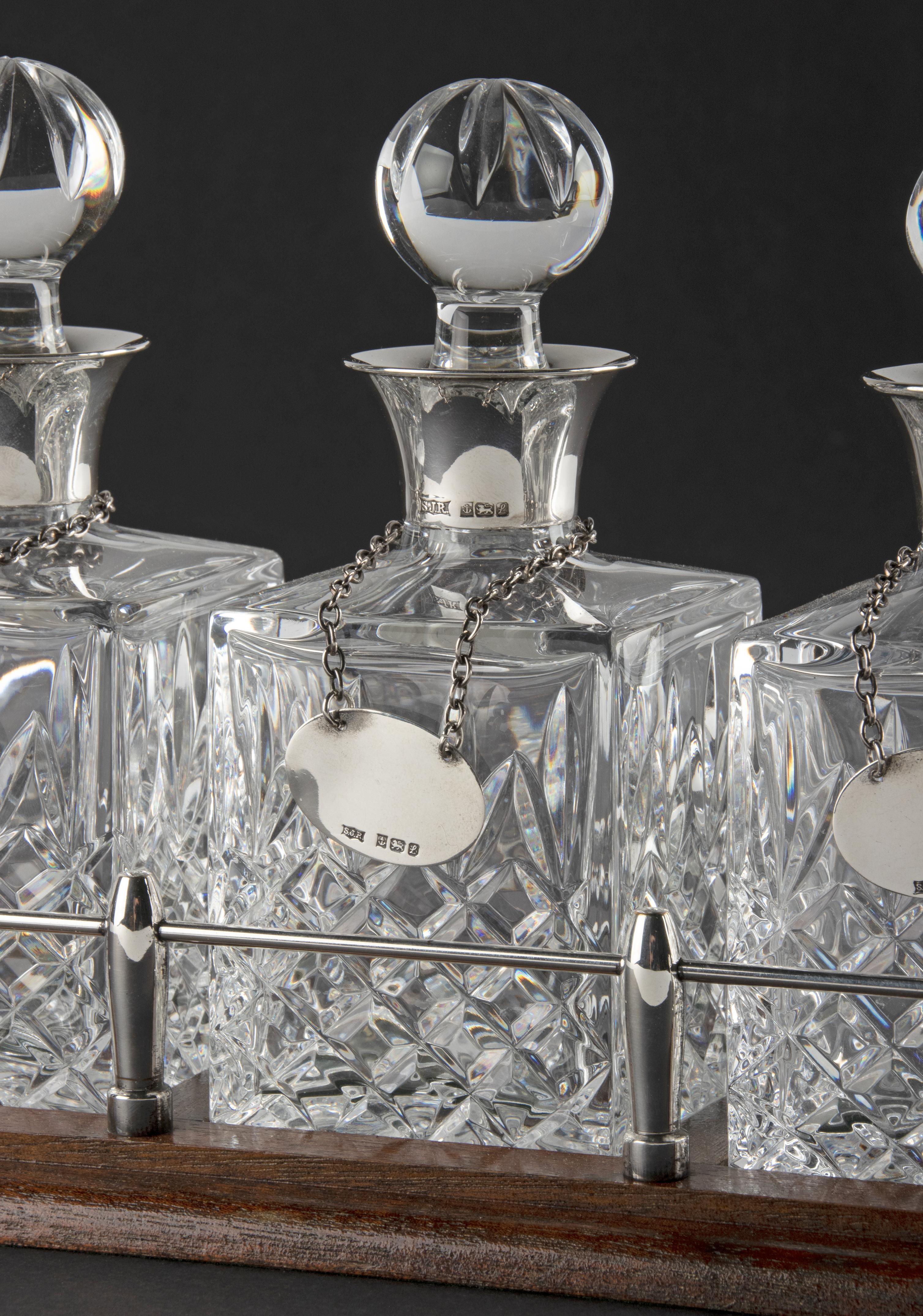Crystal Decanters, Sterling Silver Bar Set on a Rack Hallmarked Birmingham 1985 For Sale 5