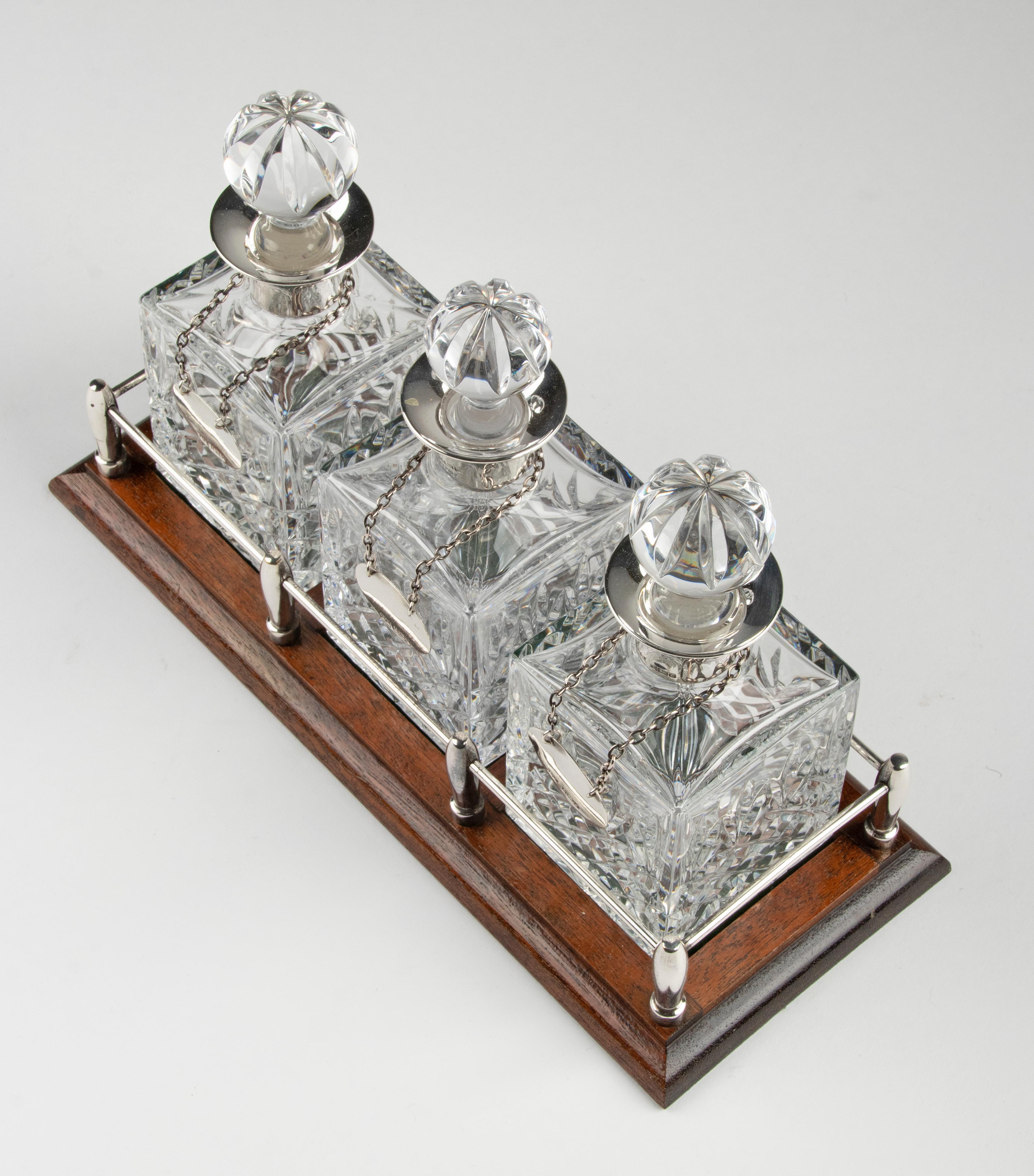 Crystal Decanters, Sterling Silver Bar Set on a Rack Hallmarked Birmingham 1985 For Sale 9