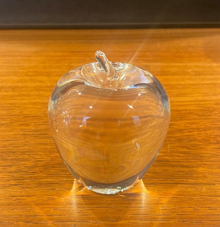American Crystal Apple Sculpture / Paper Weight by Steuben Glassworks For Sale