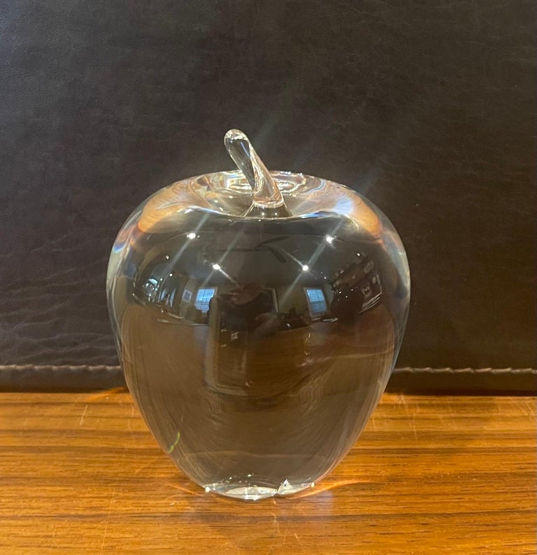 20th Century Crystal Apple Sculpture / Paper Weight by Steuben Glassworks For Sale