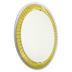 Crystal Arte Italian Round Cut and Gilt Modernity Mirror, années 1950