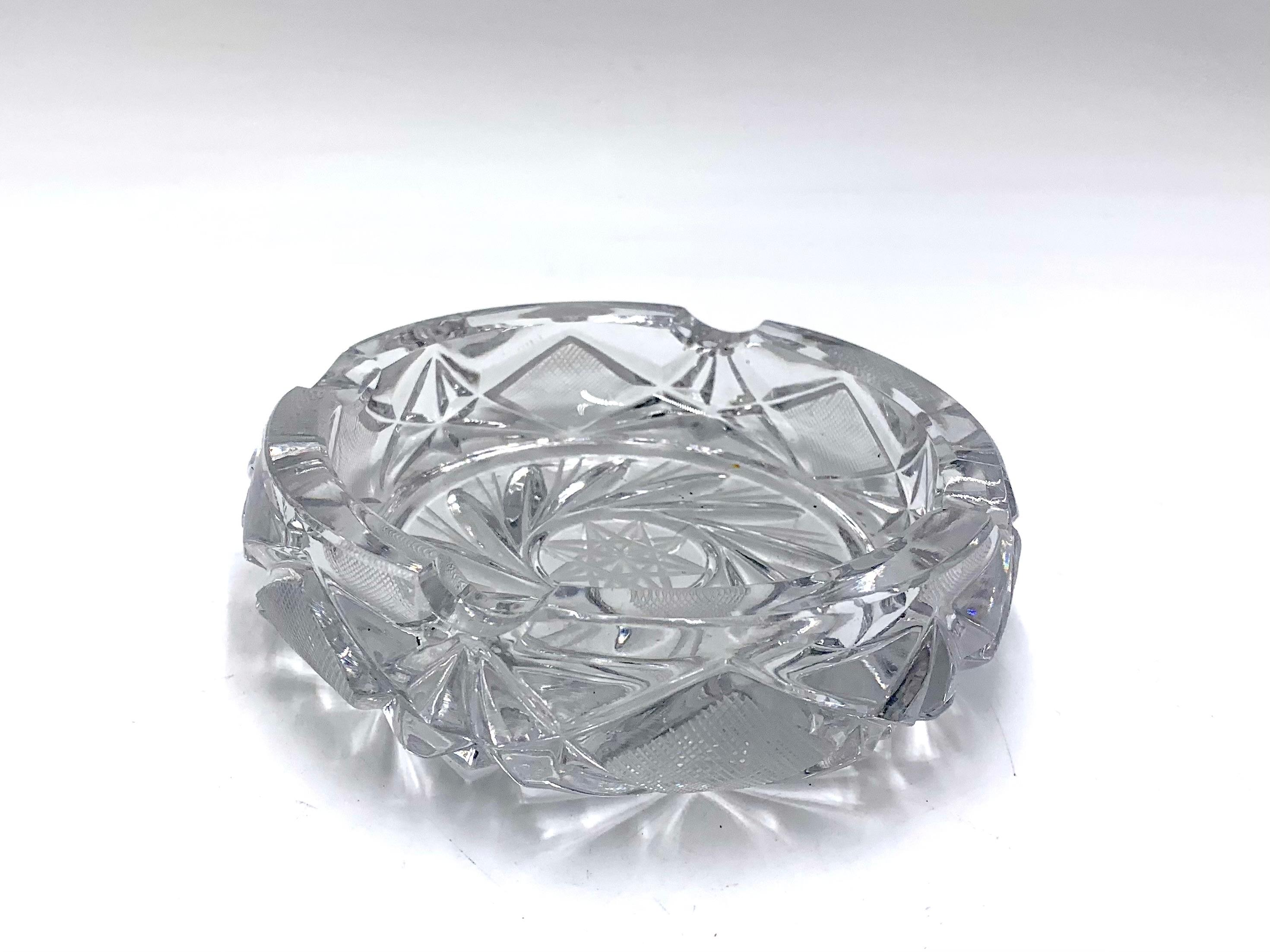 Crystal ashtray from mid XX century
Very good condition
Produced in Poland in around 1960s. 
 