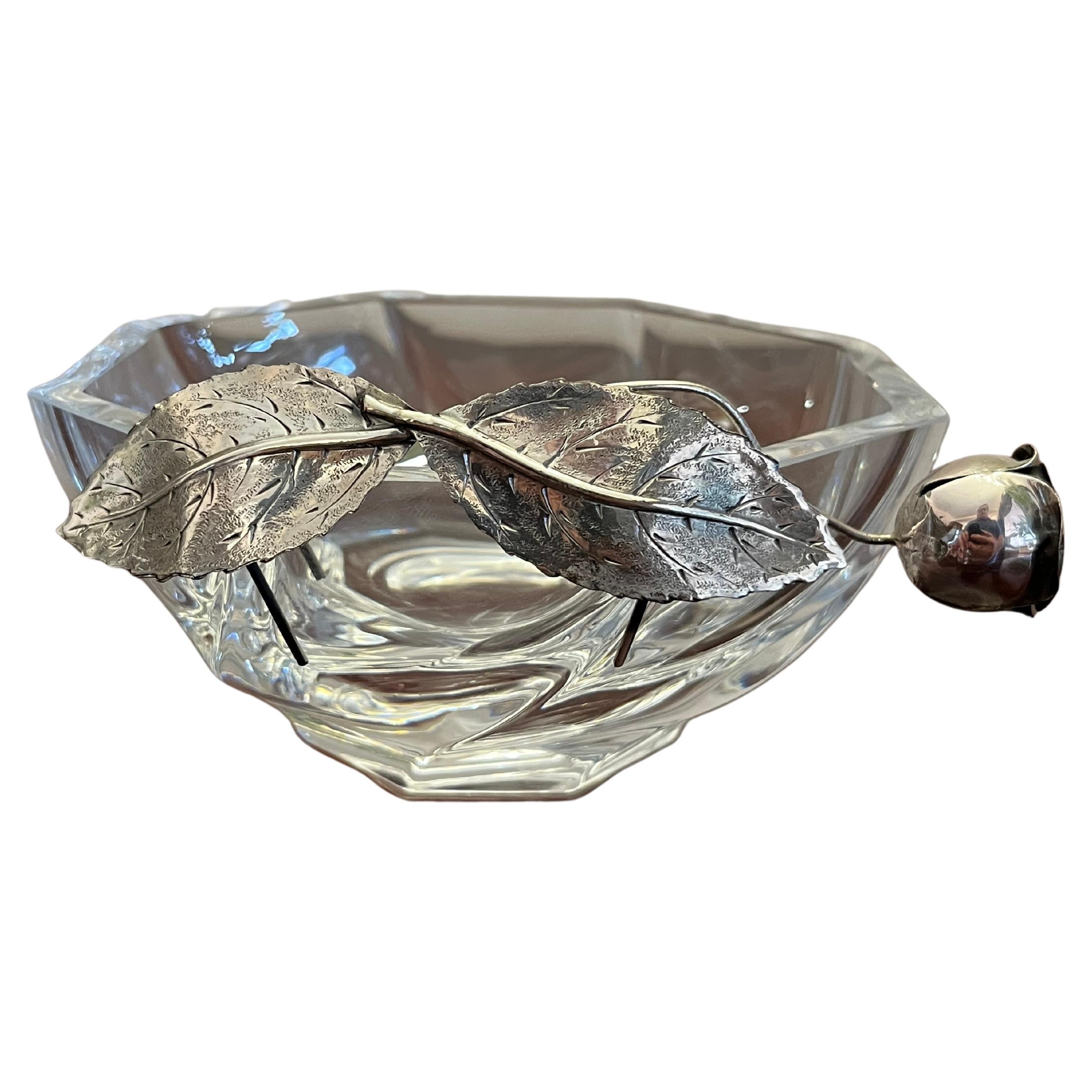 Crystal Ashtray/Valet Tray with handcrafted 800 Silver Flower, Italy, 1990s For Sale