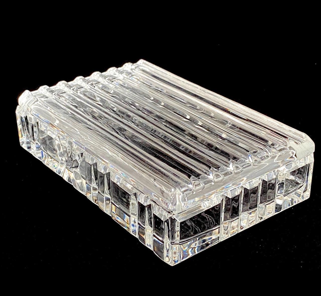 Caja de baratijas de cristal 