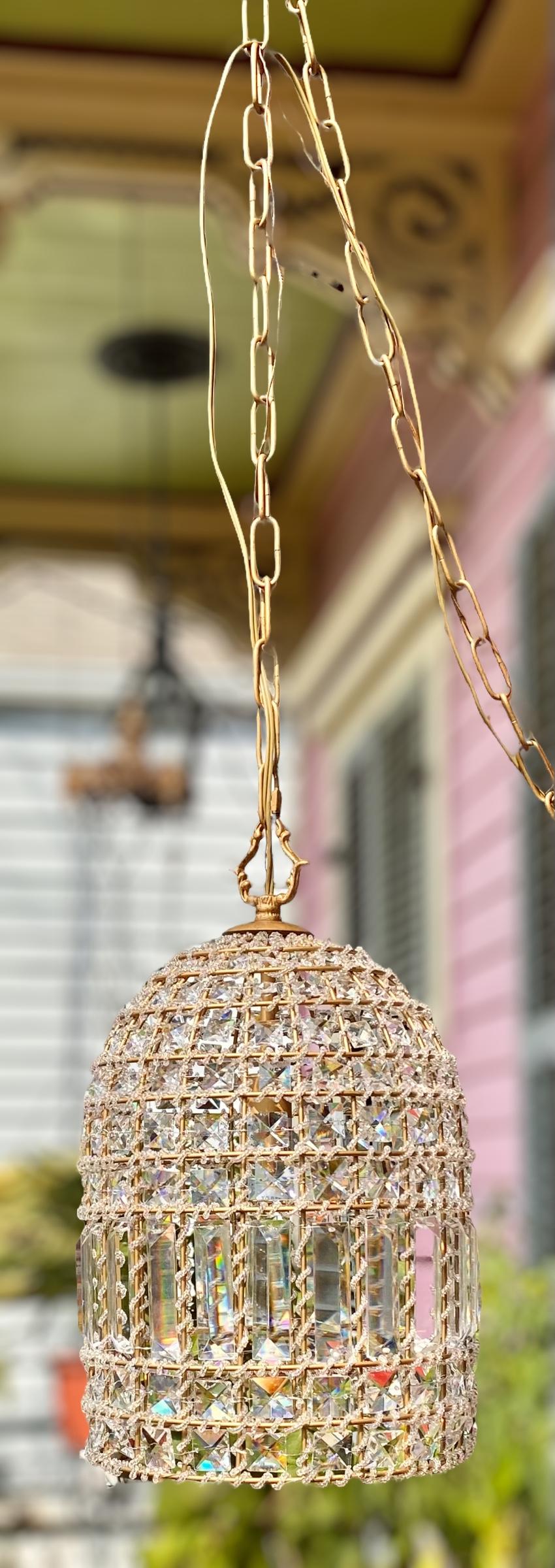 Contemporary Crystal Baguette And Gold Wirework Chandelier 