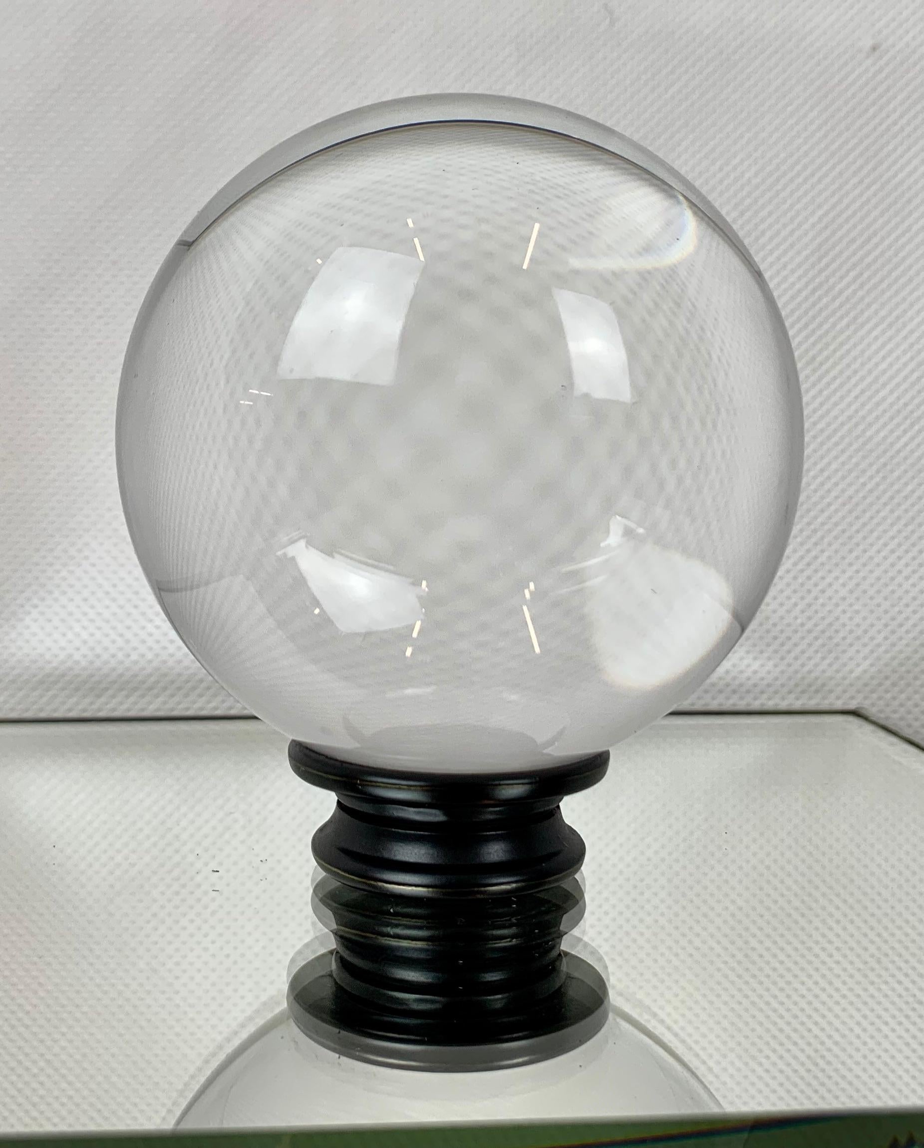 Moderne Ensemble de dix embouts de poteaux de rideau en cristal en forme de boule