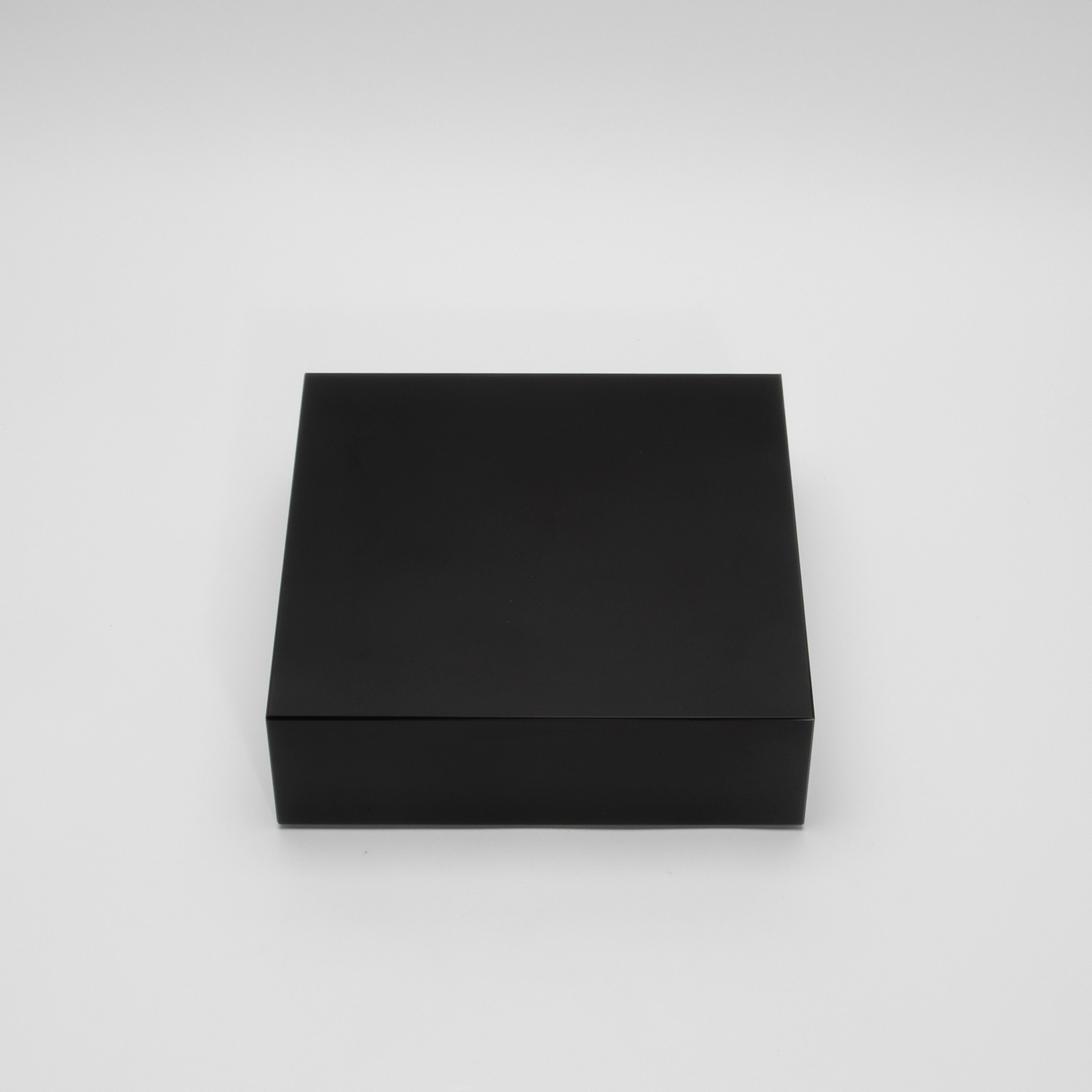 Crystal Base Riser Black 10x10