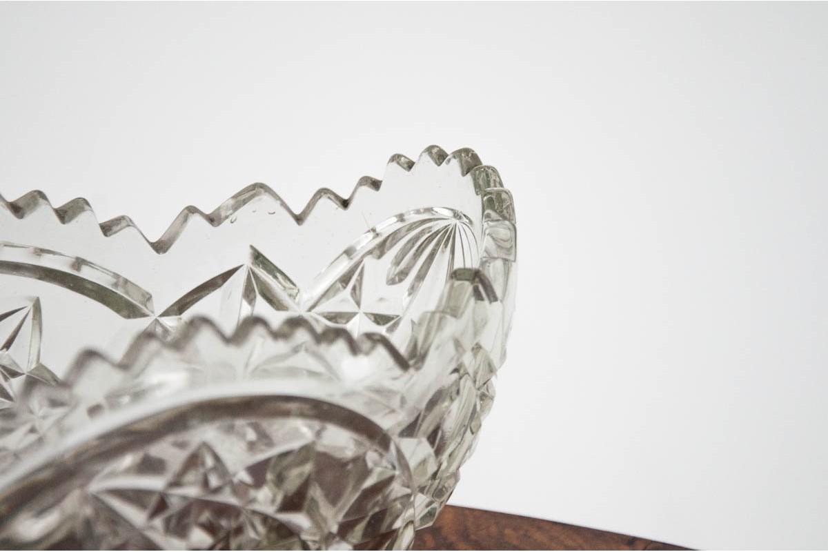 Crystal bowl, Poland, 1960s.
Dimensions: Height 12 cm, width 25 cm, depth 13 cm.
             