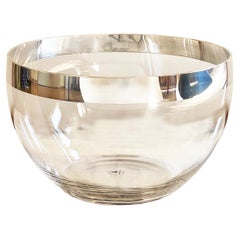 Saladier en cristal et en argent avec un design de superposition fin par Sonja Quandt, Kühnsilber