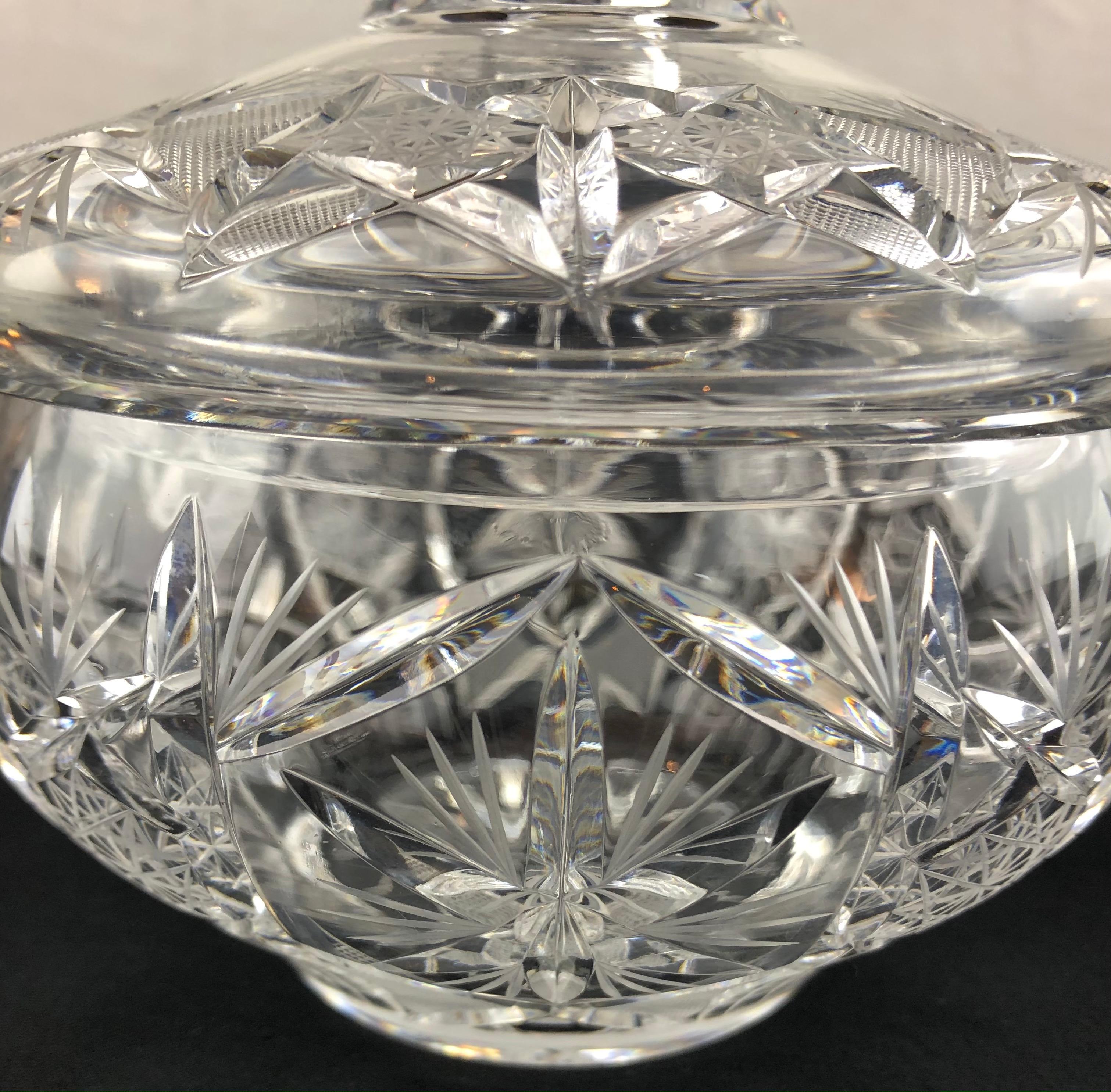 Beautiful and decorative crystal candy dish, trinket, or jewelry box attributed to Baccarat, Valery Klein design. 

Very good quality crystal, makes a lovely gift to oneself or others.

Measures: 5 3/4