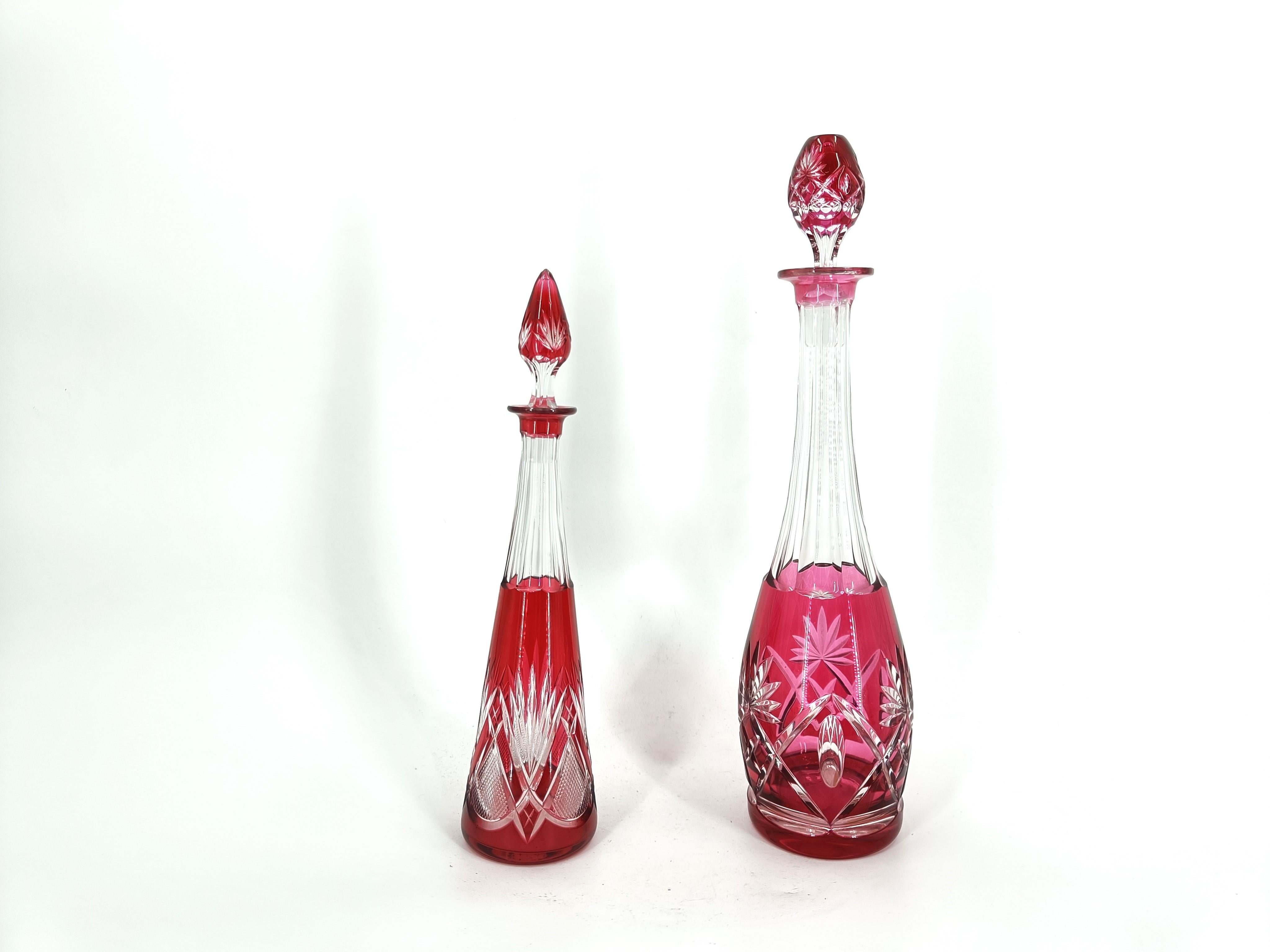 Gorgeous  and elegant caraffes/decanters by Belgian Glass maker Val Saint Lambert.

Beautiful colour.

Very good condition.

Dimensions:
Height: 32cm/40cm
Diameter: 8cm/11cm

Ref.: 241110013

*Price is for the set 