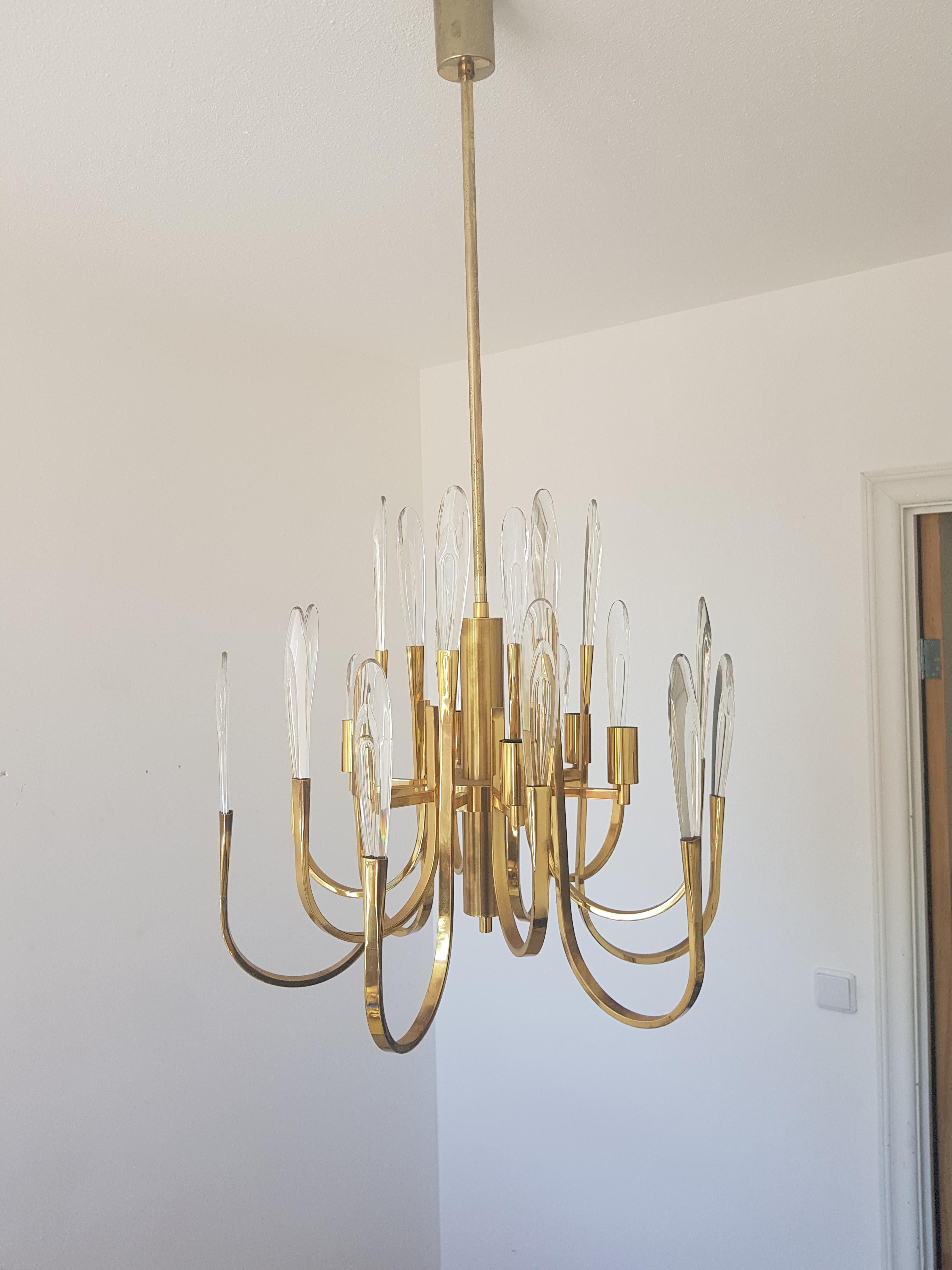 Crystal Chandelier  by Gaetano Sciolari 1970s,  8