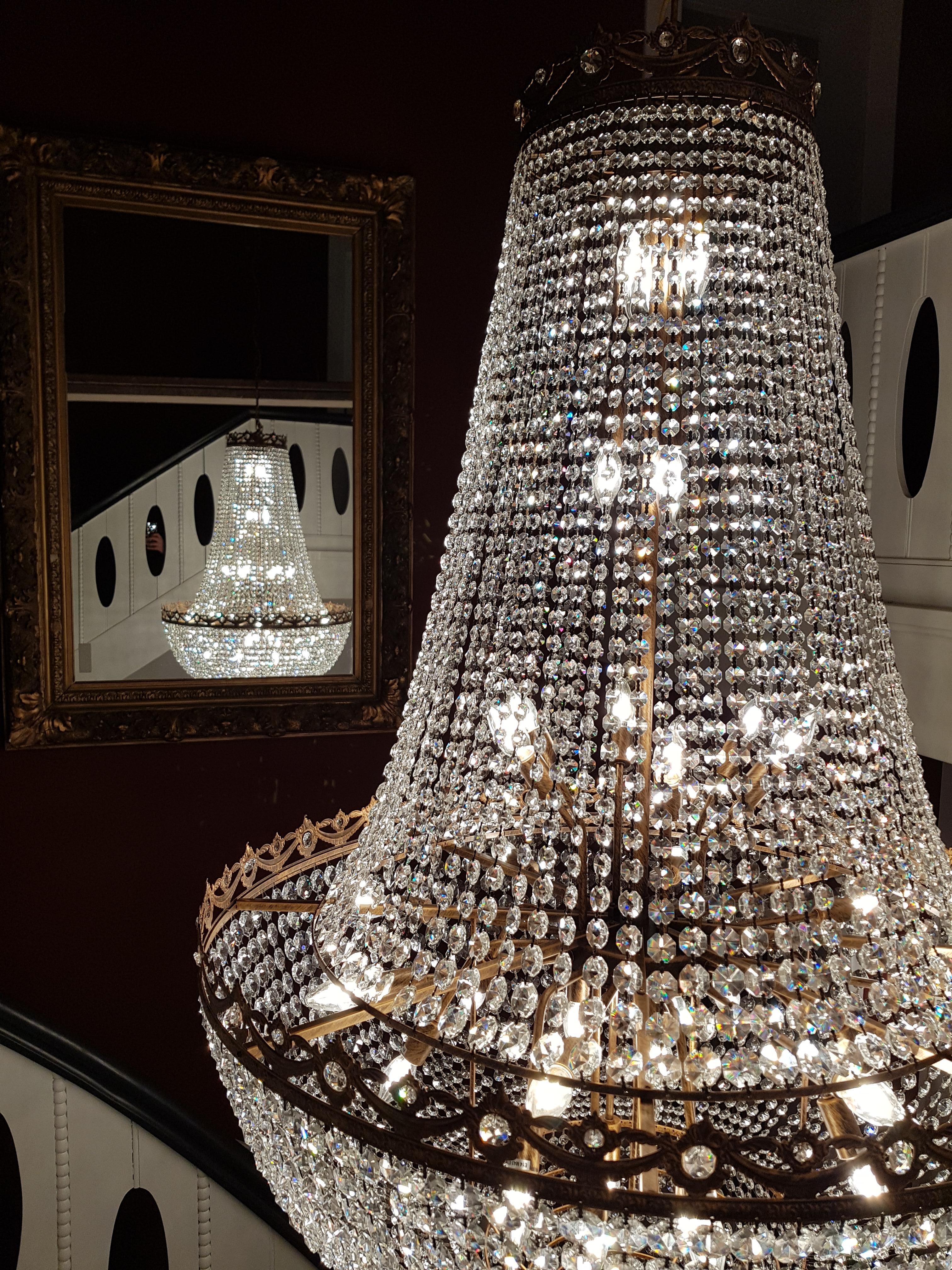 Kristall-Kristall-Kronleuchter Empire Sac a Perle Große Palastlampe Chateau Lustre im Angebot 12