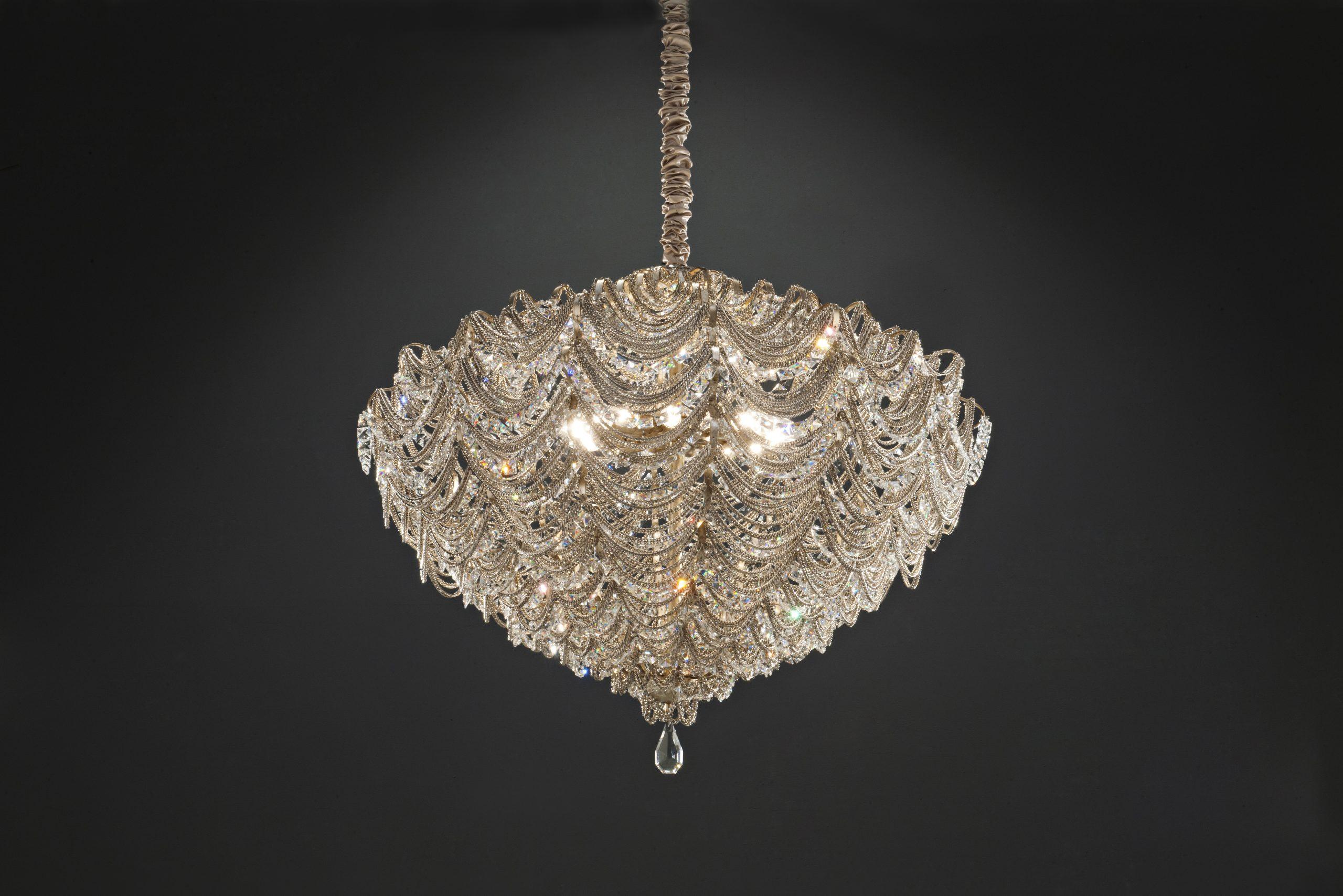 Crystal chandelier lamp 110 by Aver
Dimensions: D 110 x H 85 cm 
Materials: Natural clear crystals, nickel.
Lighting: 16 x E14
Available in other sizes.

All our lamps can be wired according to each country. If sold to the USA it will be wired