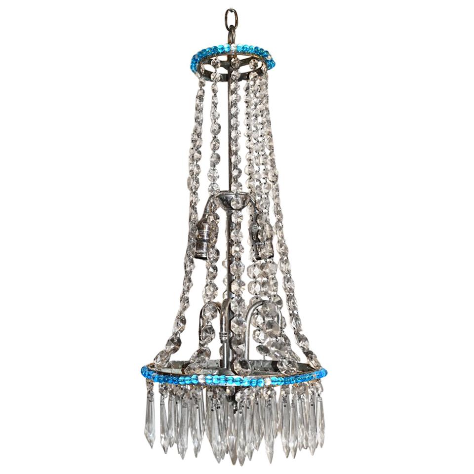Lampadario di cristallo con bordatura blu