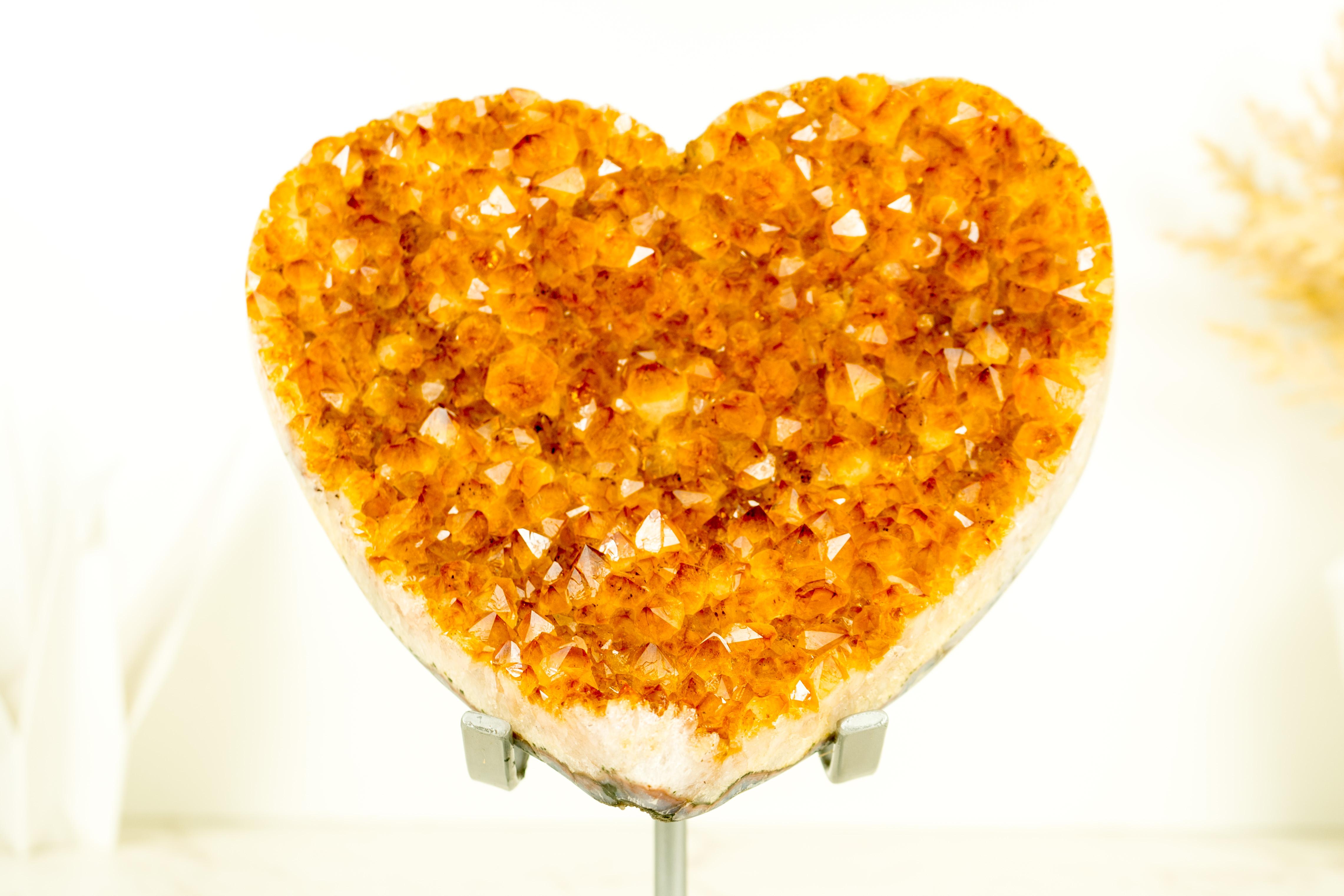 Crystal Citrine Heart Sculpture with Deep Orange, Shiny High-Grade Citrine Druzy In New Condition For Sale In Ametista Do Sul, BR