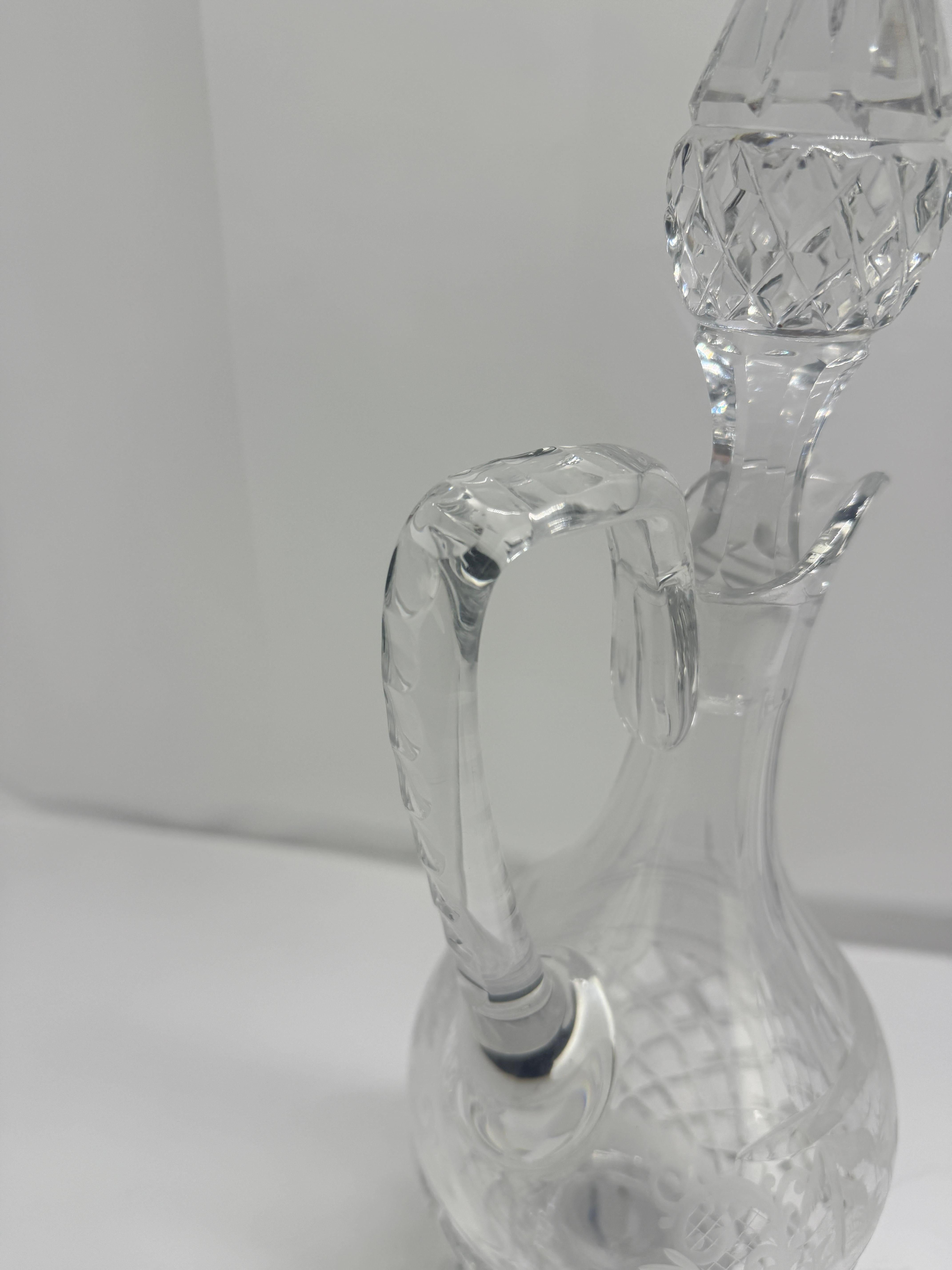 Aiguière en cristal de Claret, frise de jeux gravée à la roue, probablement Val Saint Lambert en vente 2