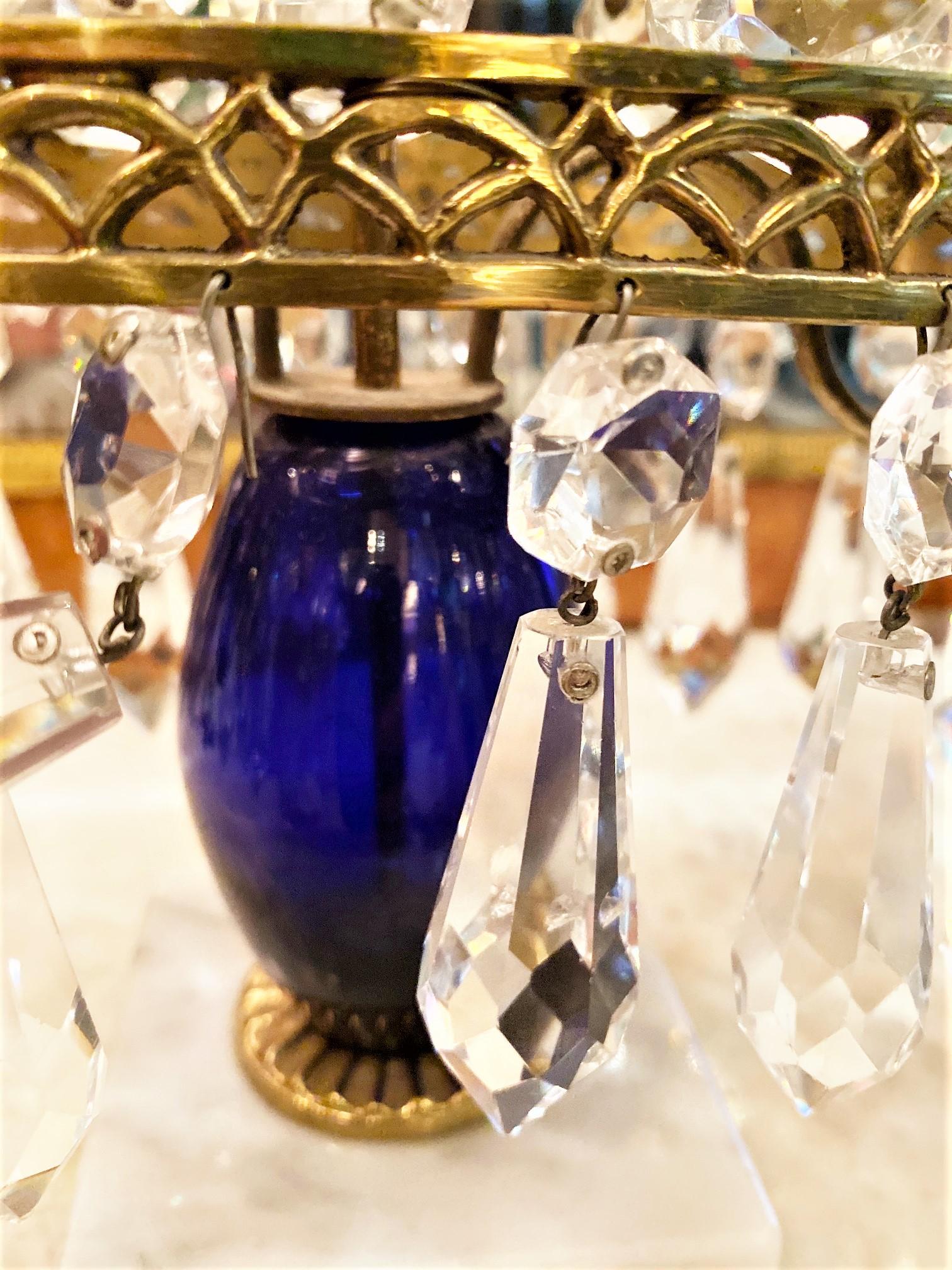 Candelabro Girandoles de Cristal Azul Cobalto y Luz de Bronce Dorado en venta 6