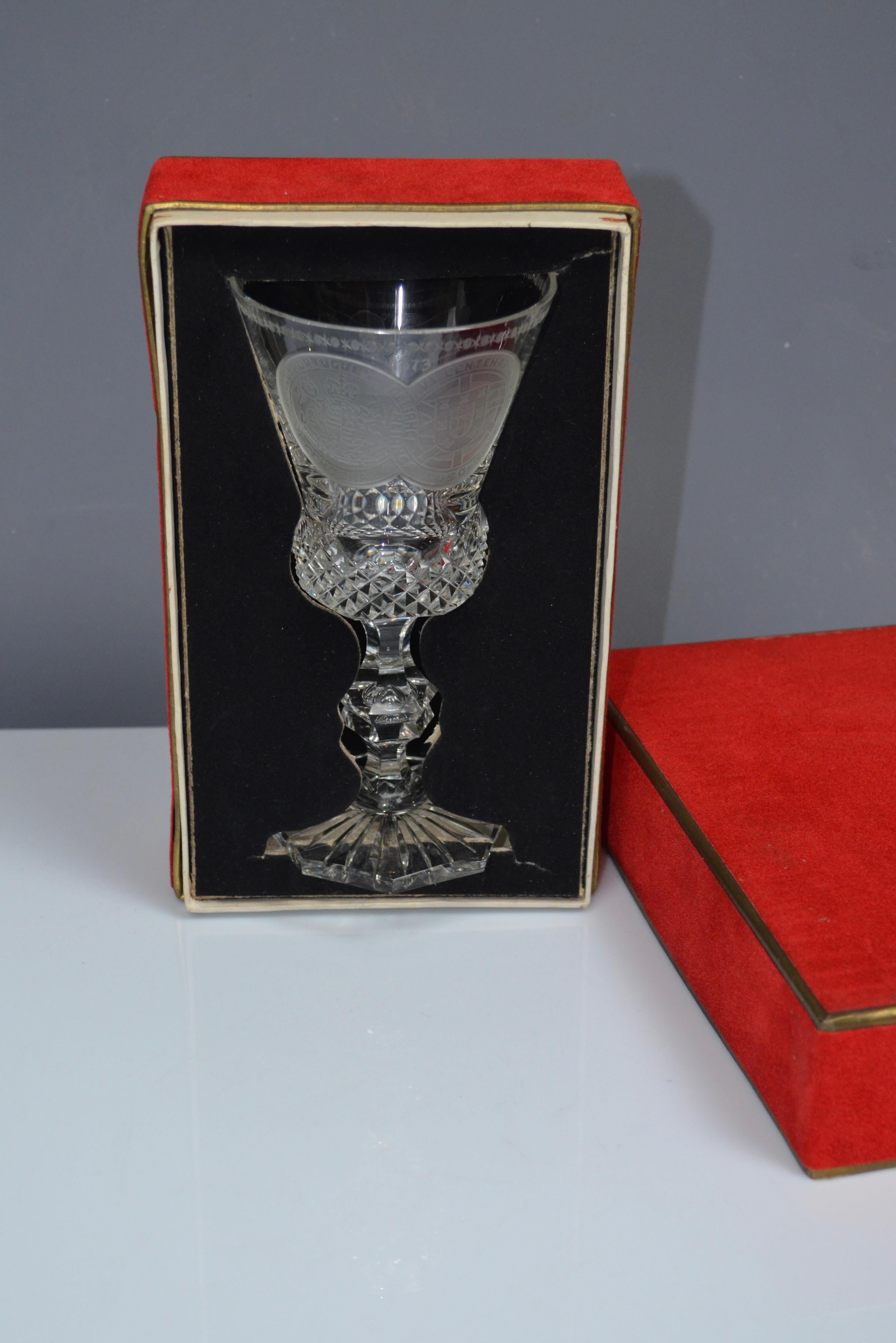 Vaso conmemorativo de cristal, 600 aniversario Alianza Anglo-Portuguesa, 1973 en venta 4