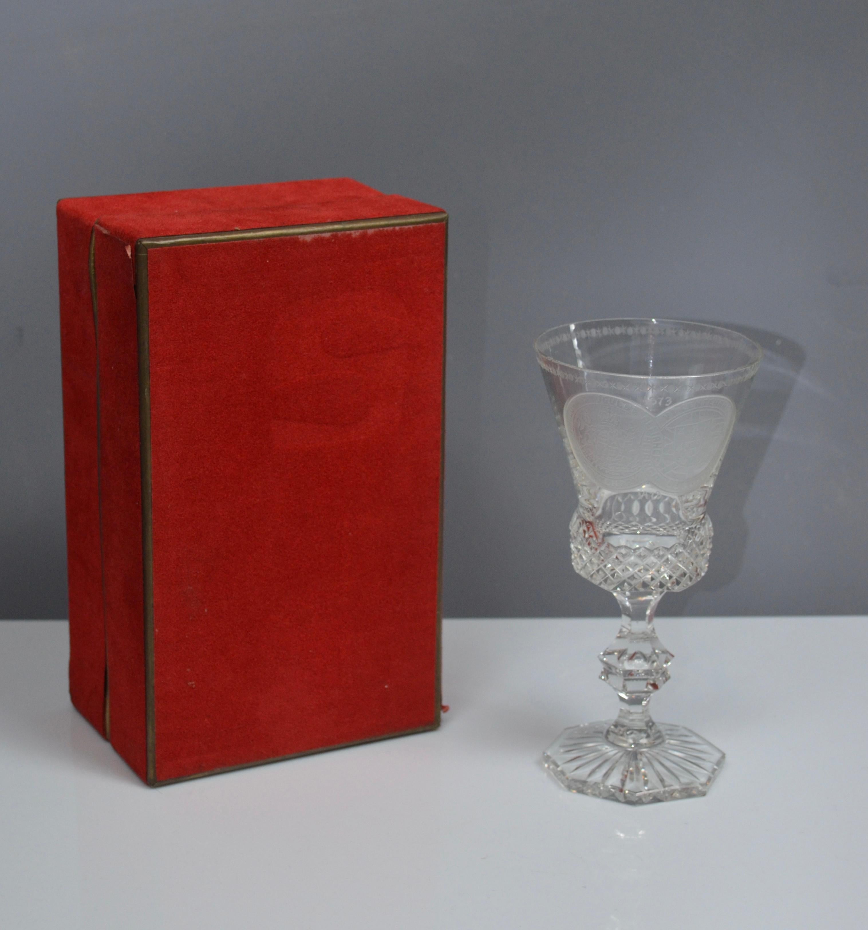 Vaso conmemorativo de cristal, 600 aniversario Alianza Anglo-Portuguesa, 1973 en venta 2