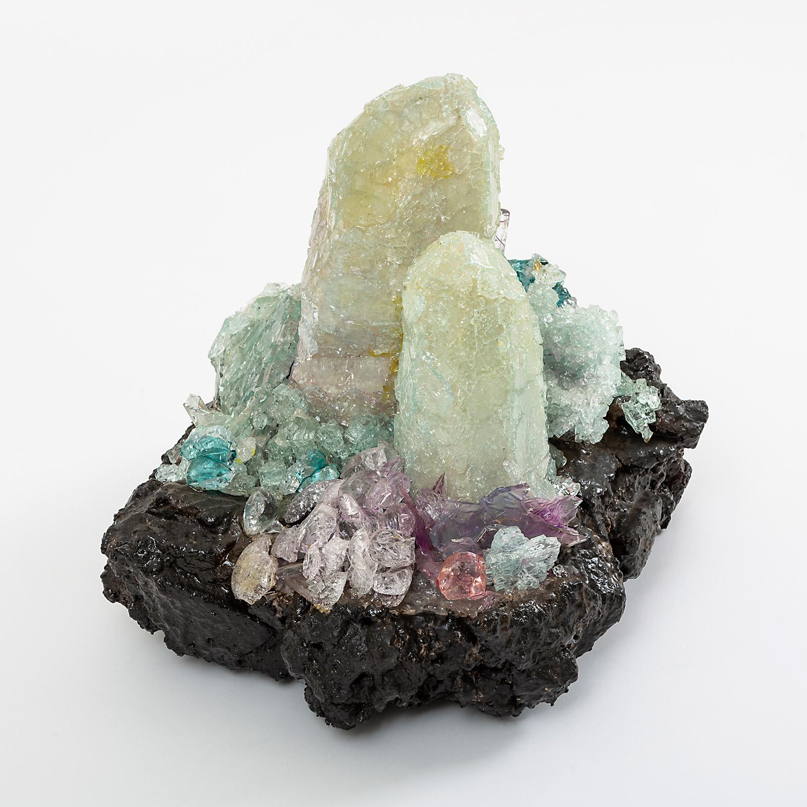 Kristallkristall-Tropfenleuchte aus mehrfarbigem Glas, Holz und Harz von Von Pelt Atelier (Moderne) im Angebot