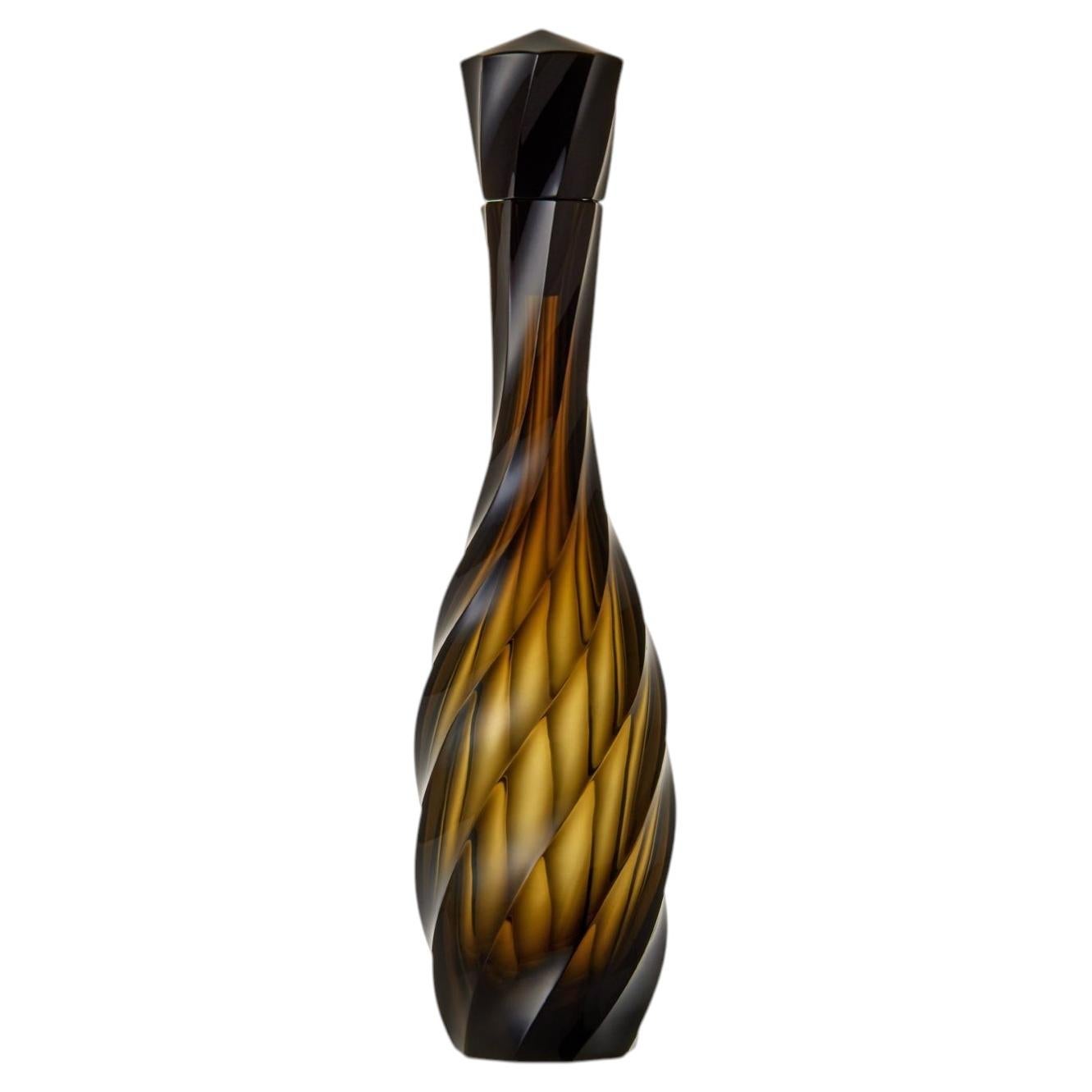 „Tornado“-Karaffe von Crystal Creative, mundgeblasenes, bleifreies Kristallglas im Angebot